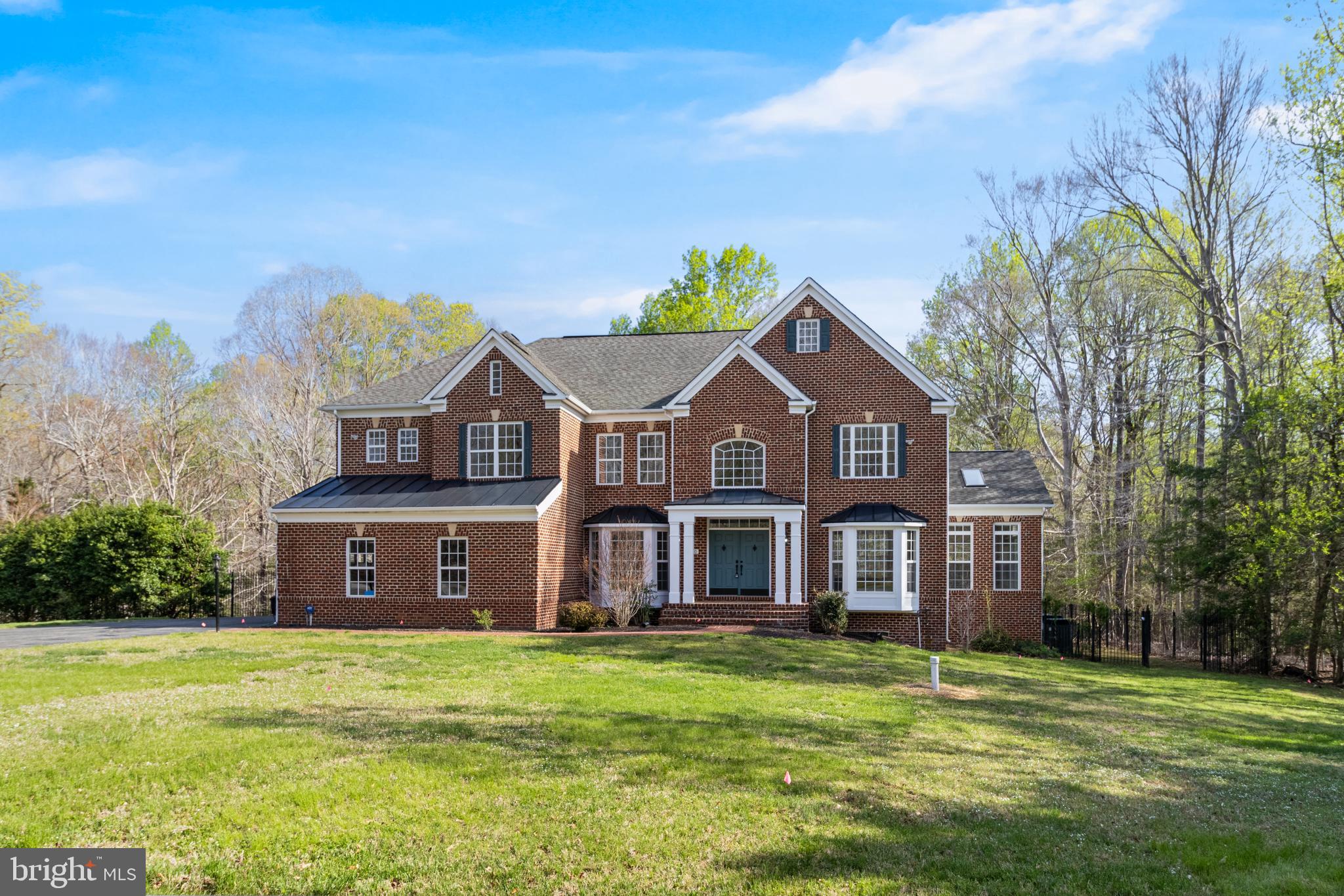 LONGMEADE - Residential