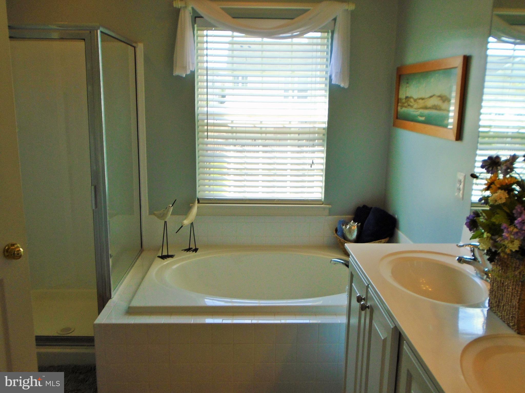 LAKELAND PLACE - Residential