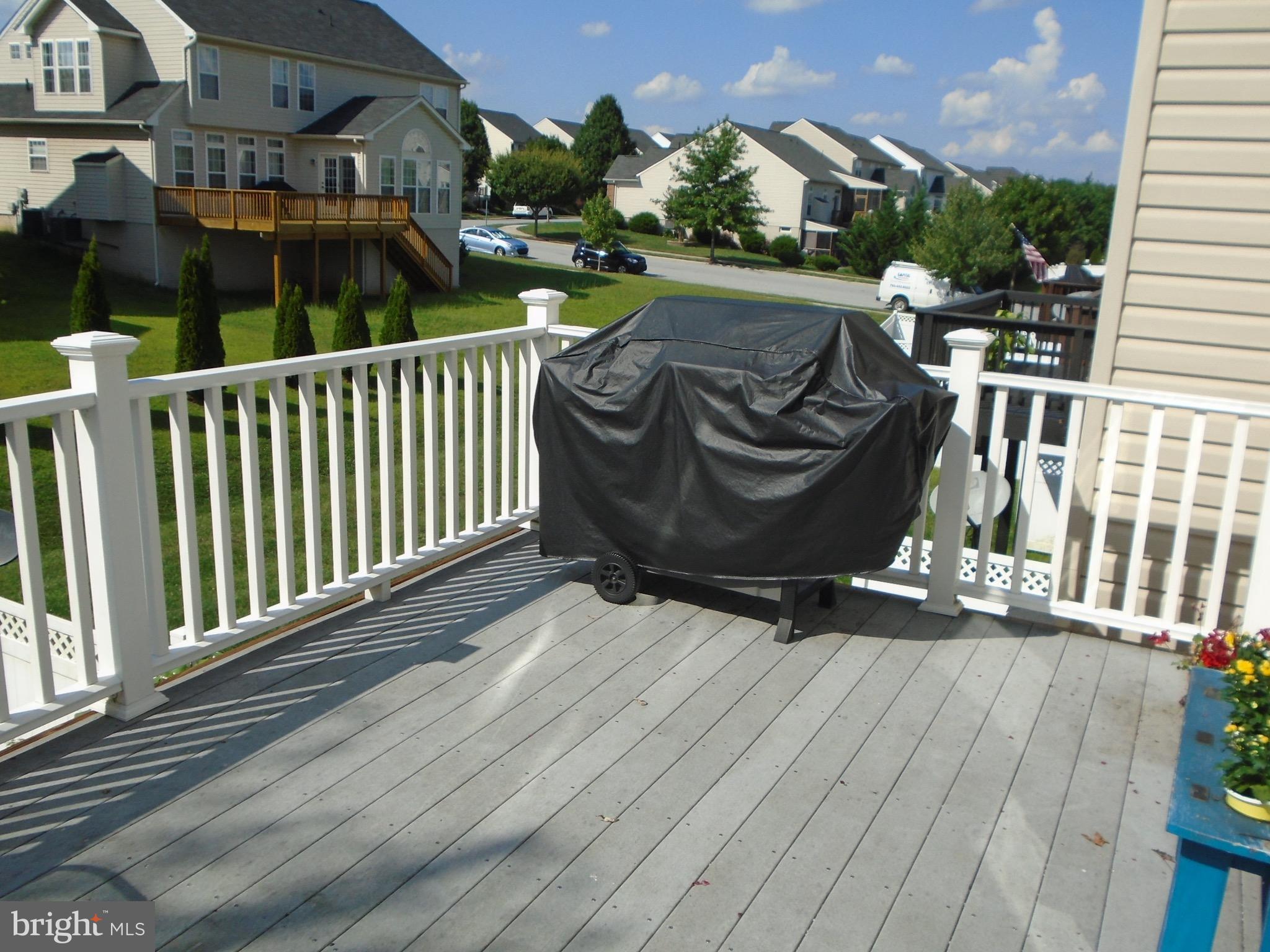 LAKELAND PLACE - Residential