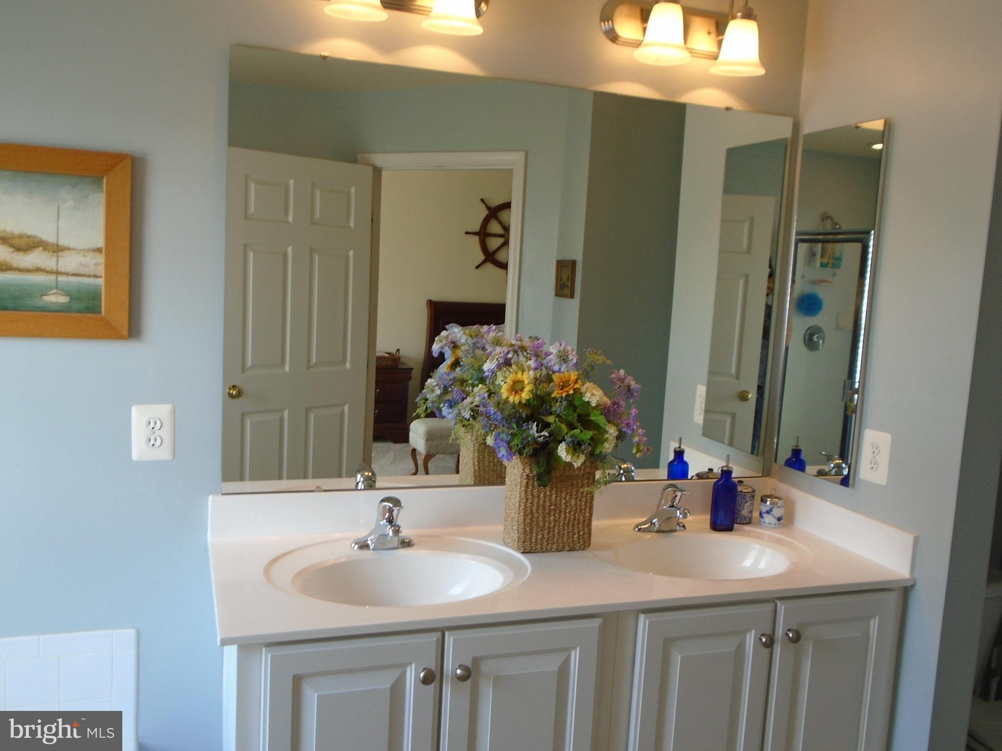 LAKELAND PLACE - Residential