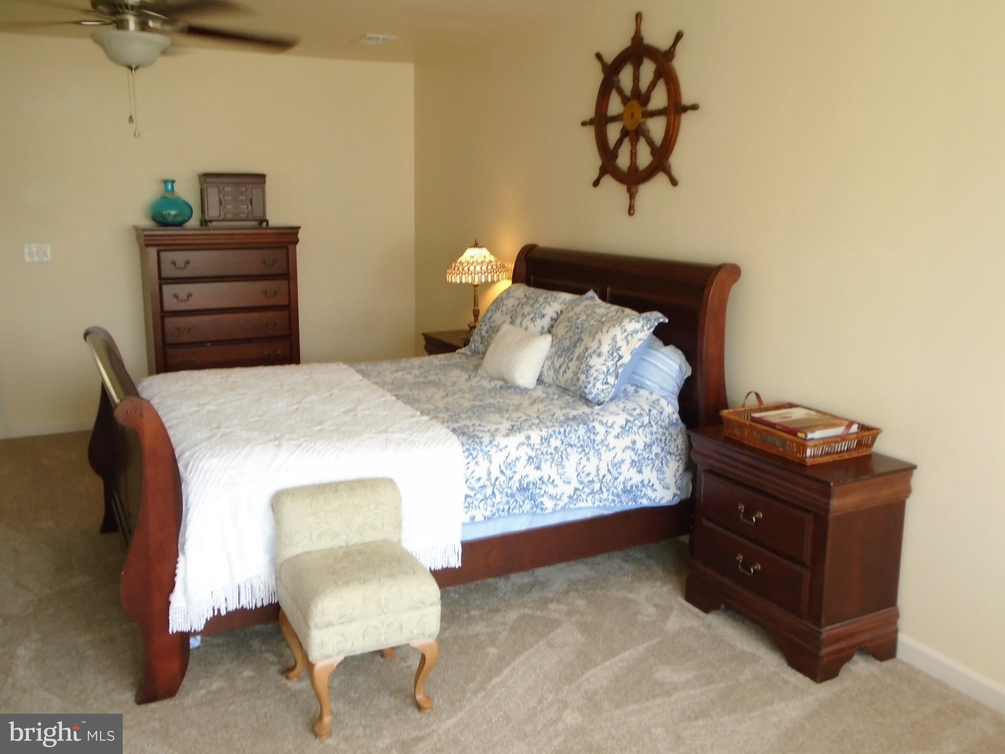 LAKELAND PLACE - Residential