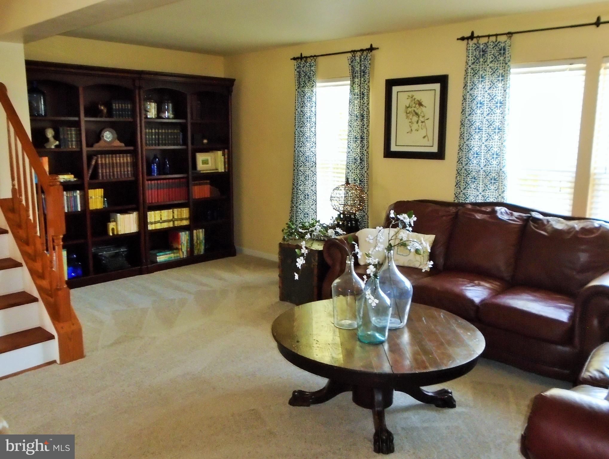 LAKELAND PLACE - Residential