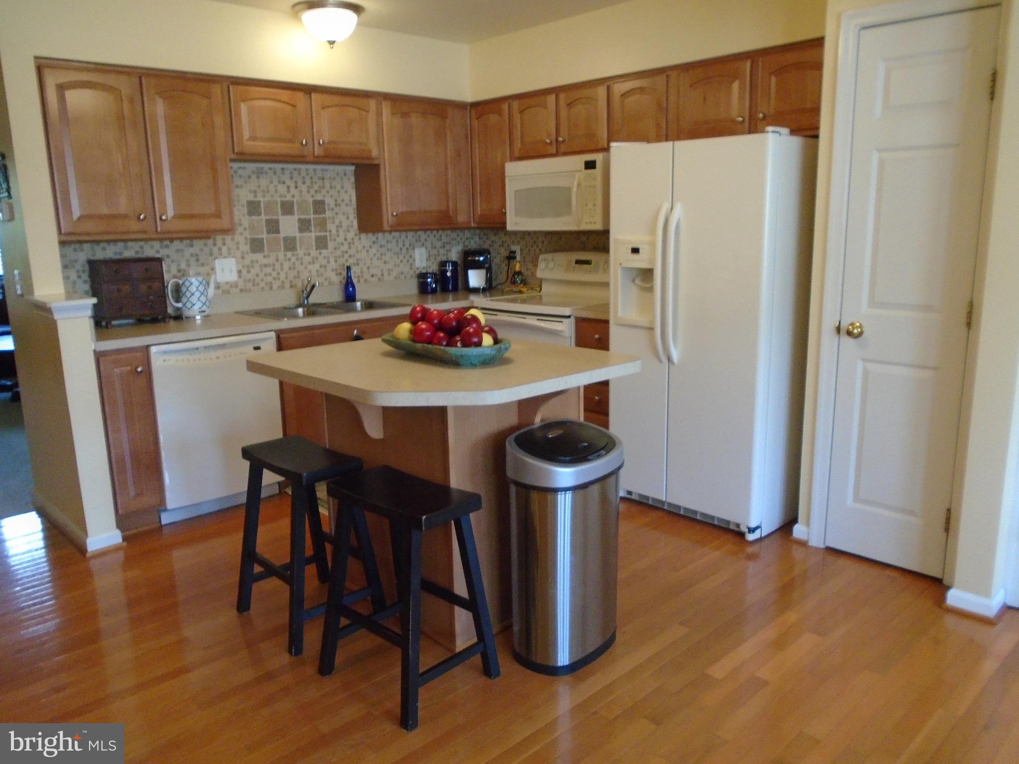 LAKELAND PLACE - Residential