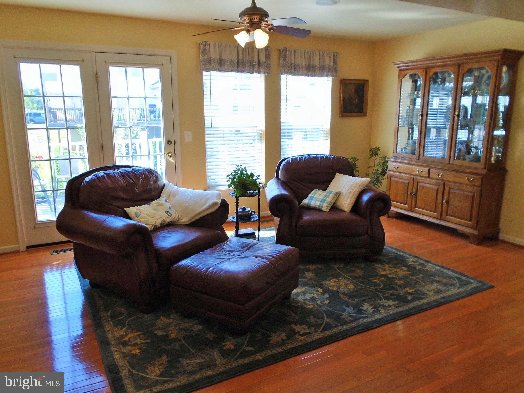 LAKELAND PLACE - Residential