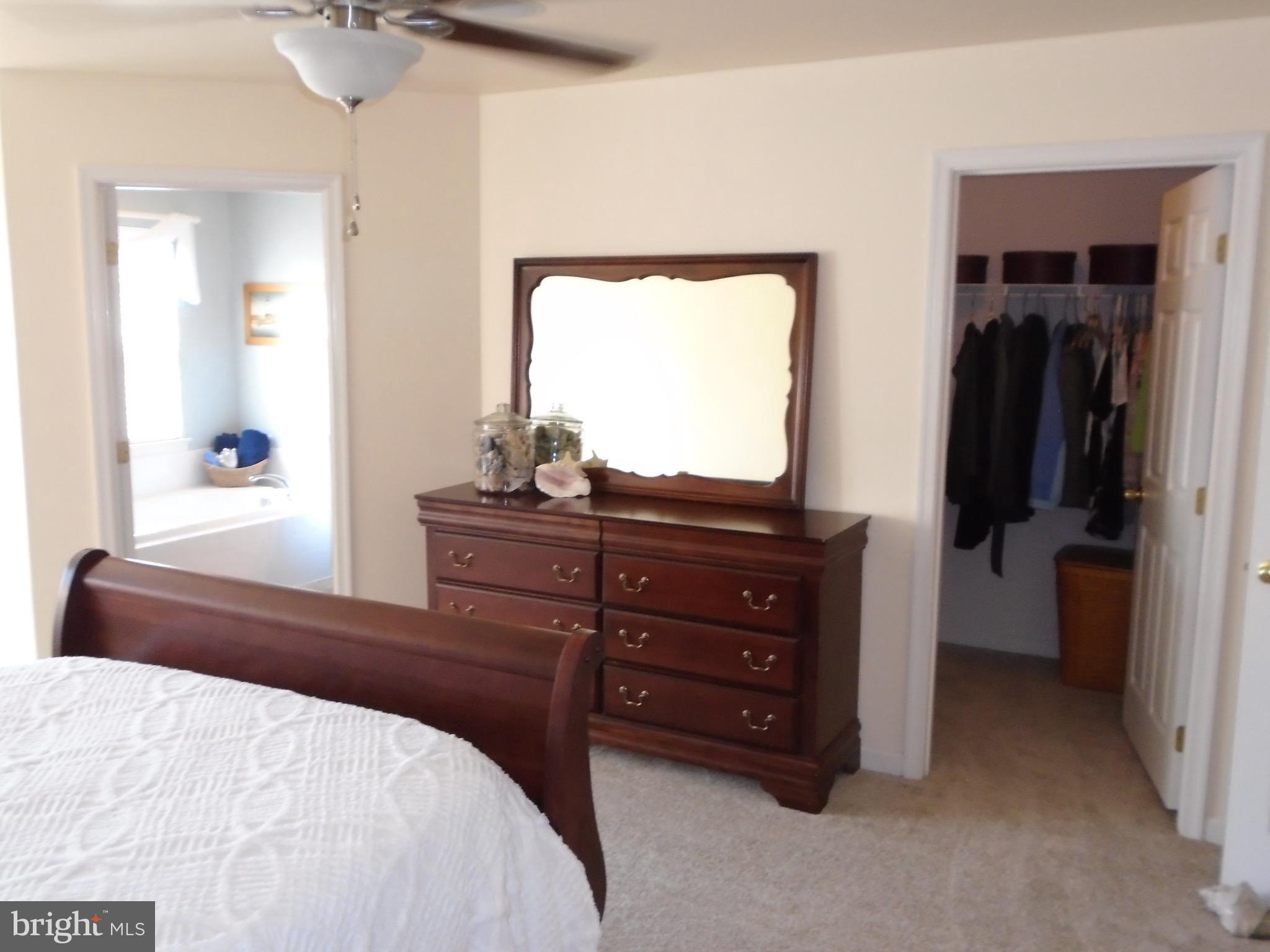 LAKELAND PLACE - Residential