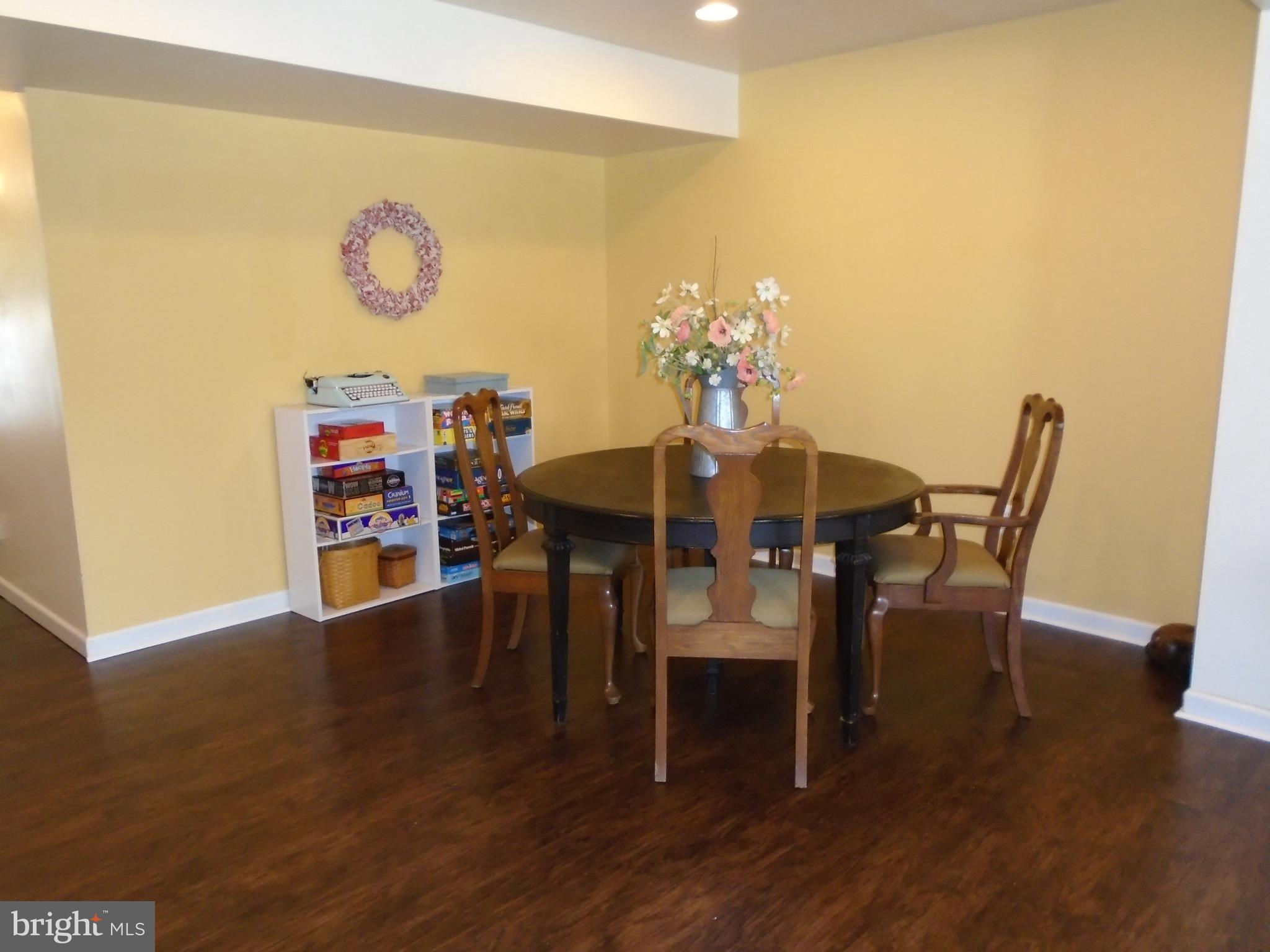 LAKELAND PLACE - Residential