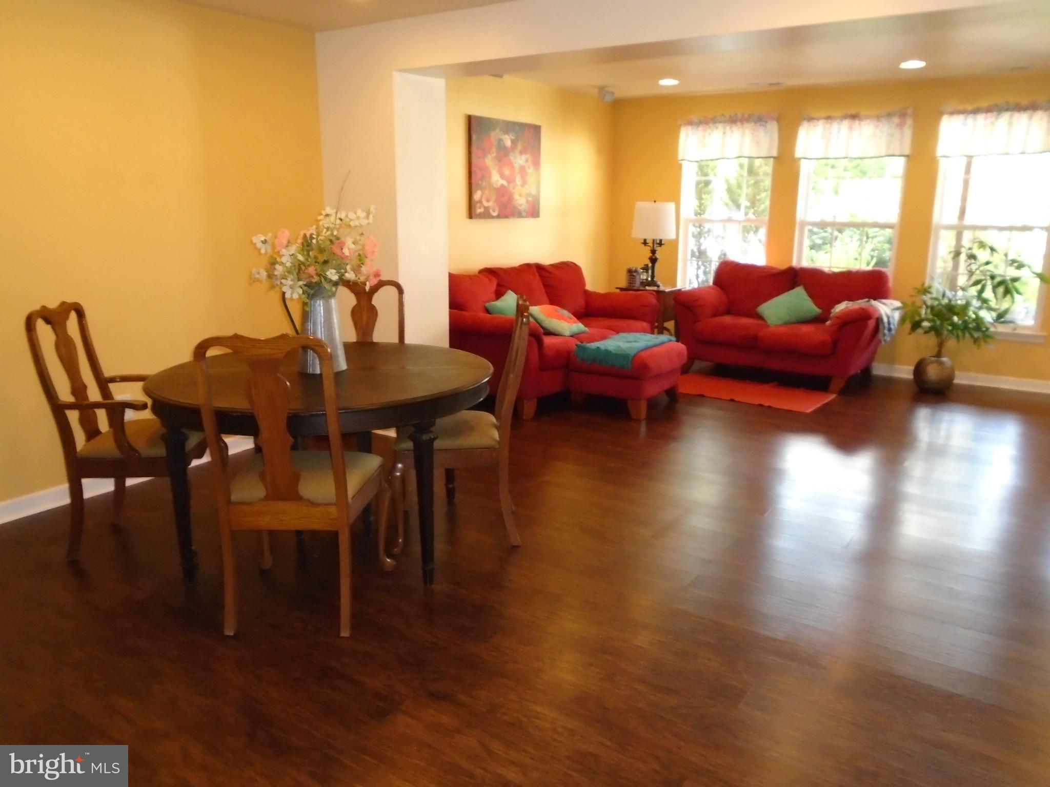 LAKELAND PLACE - Residential