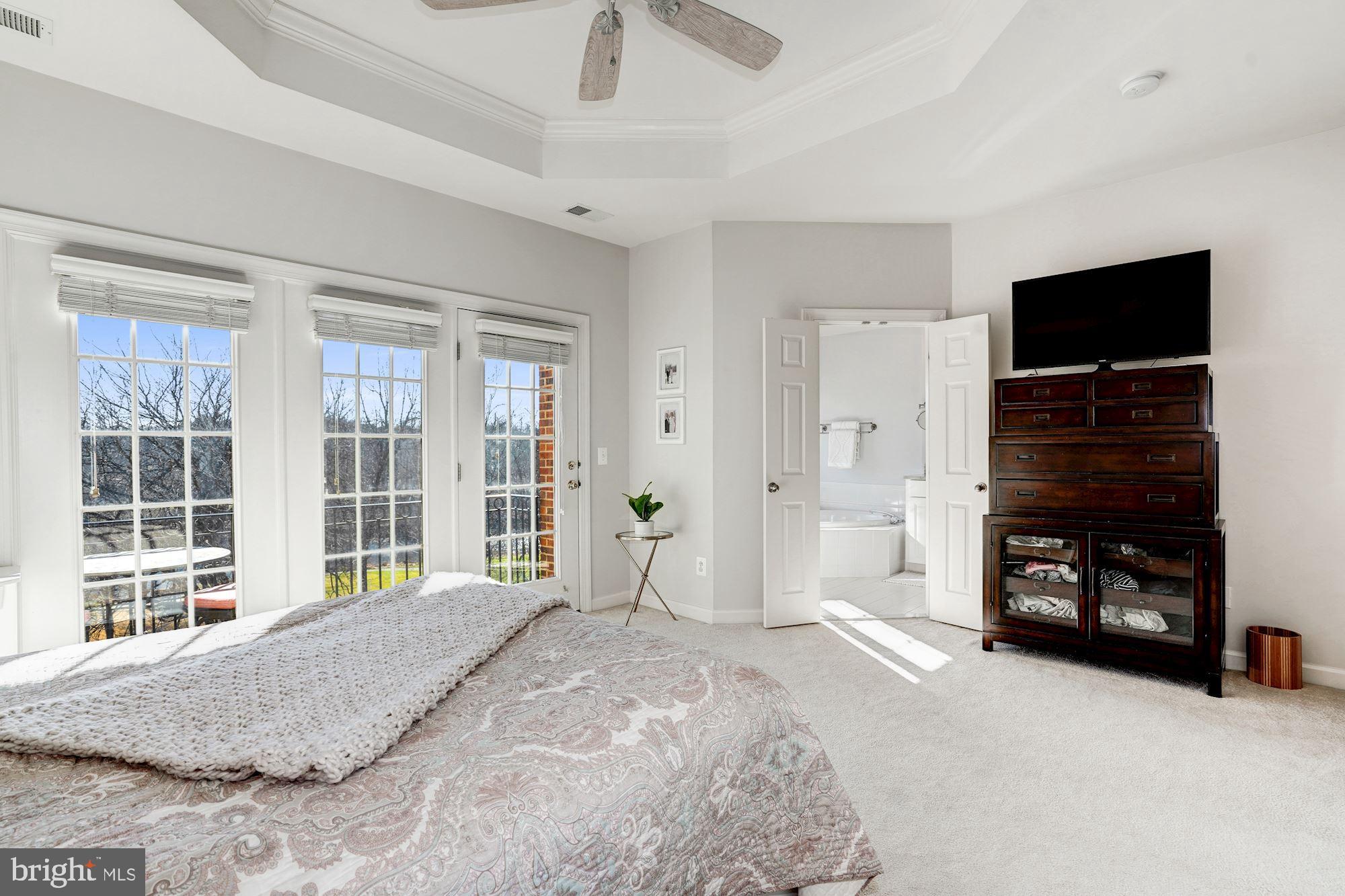 RIVER CREEK - Residential