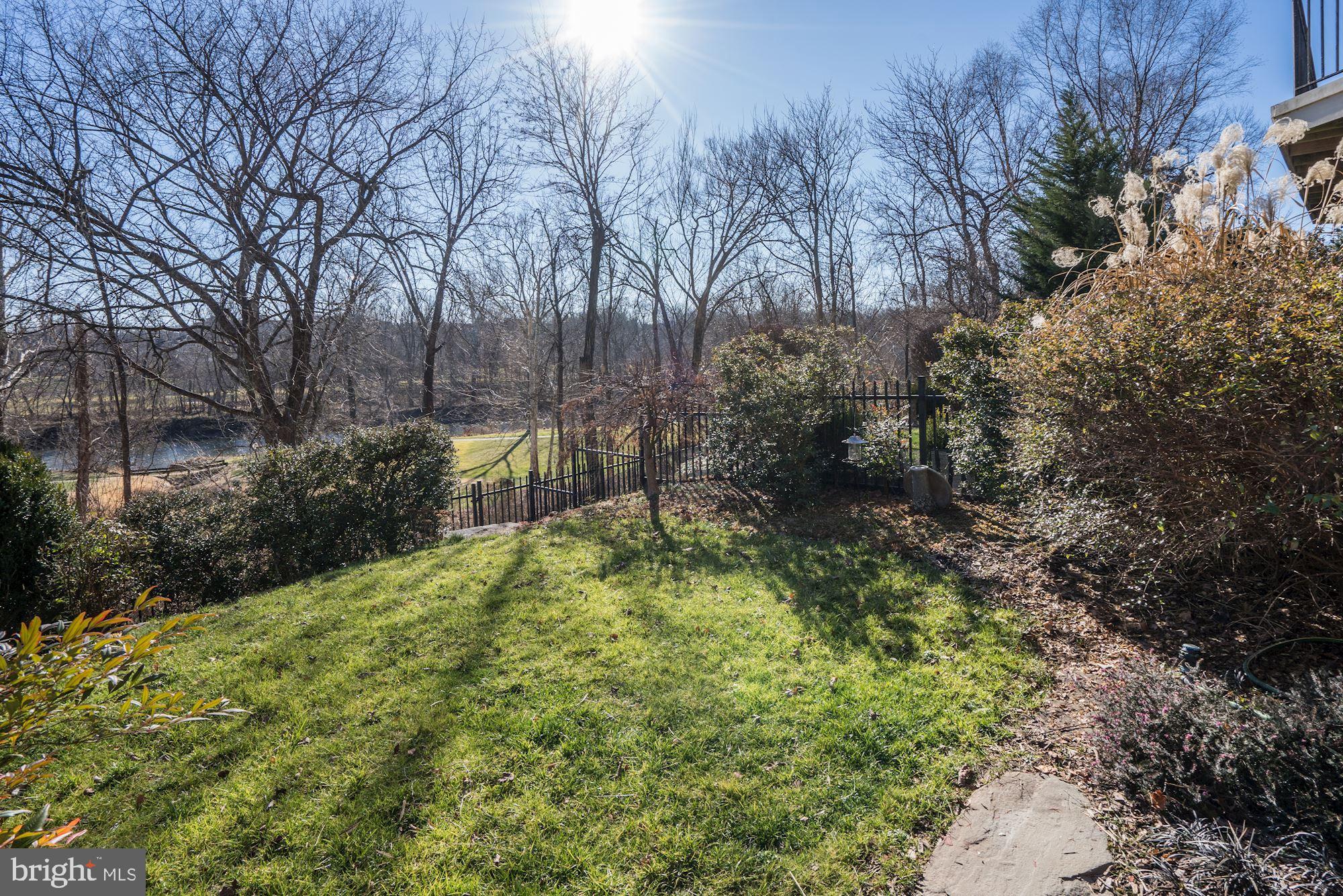 RIVER CREEK - Residential