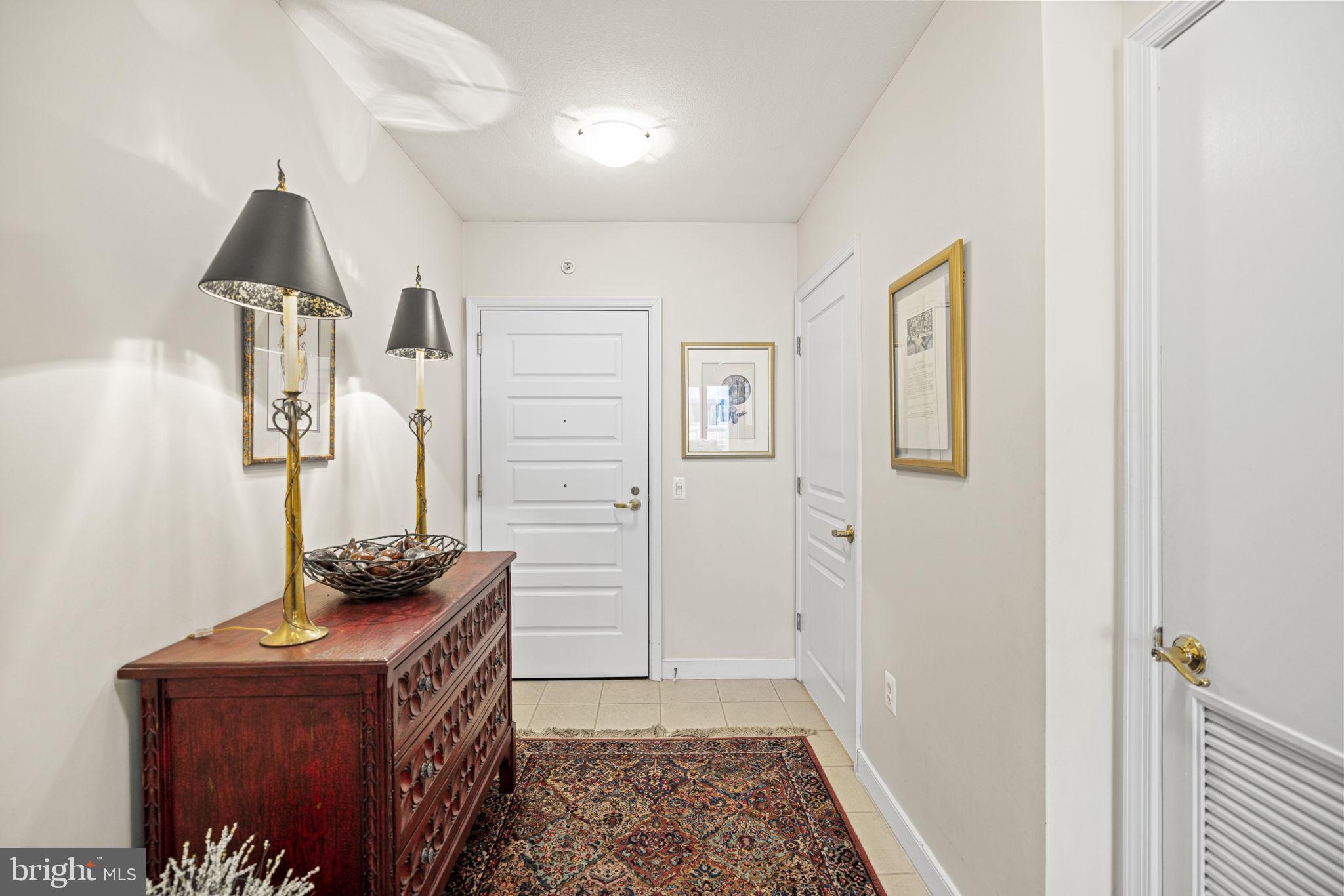 616 E E STREET NW 1152