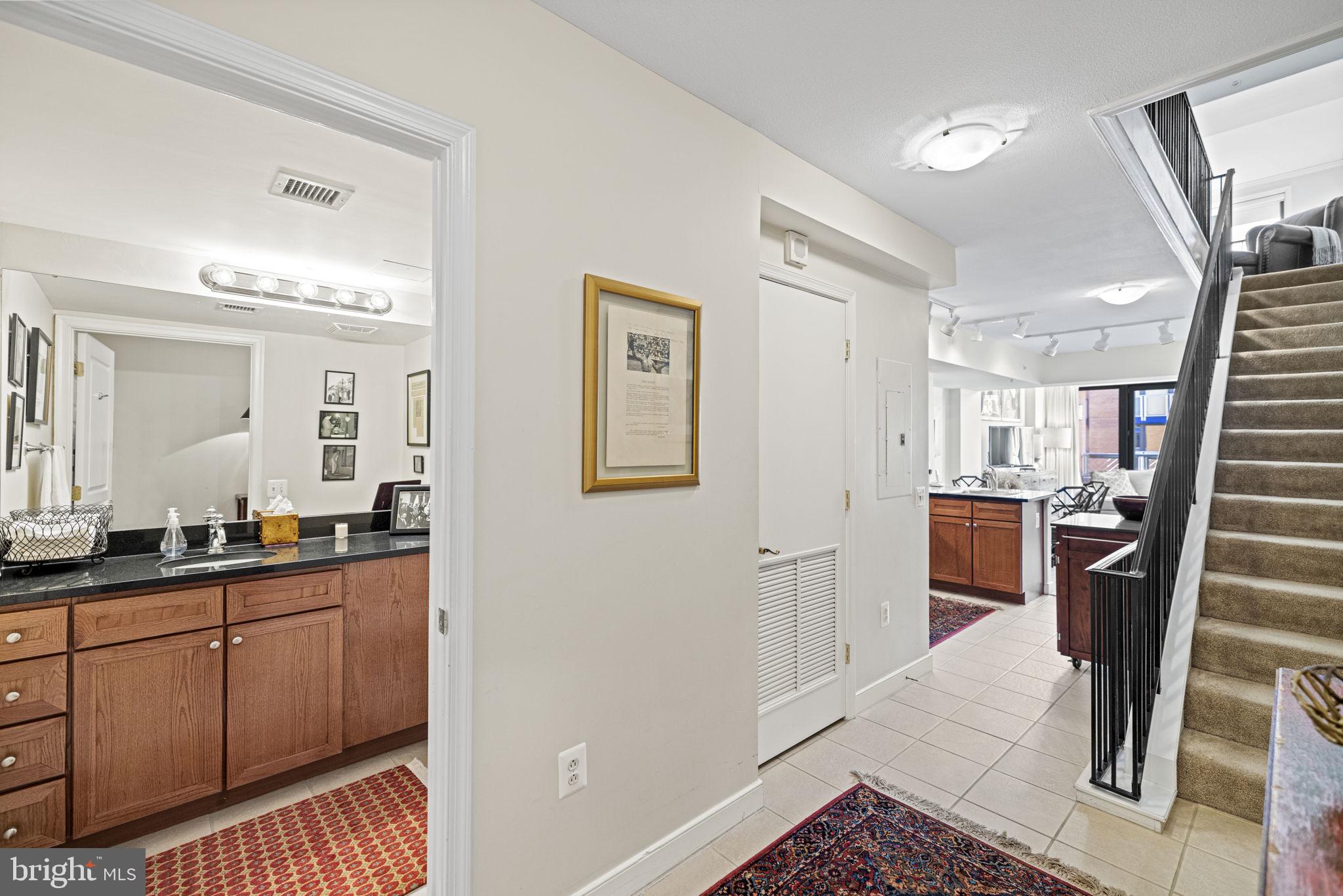 616 E E STREET NW 1152
