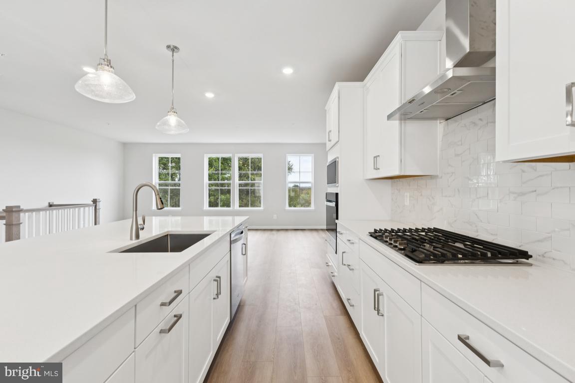 9726 GAELIC PLACE