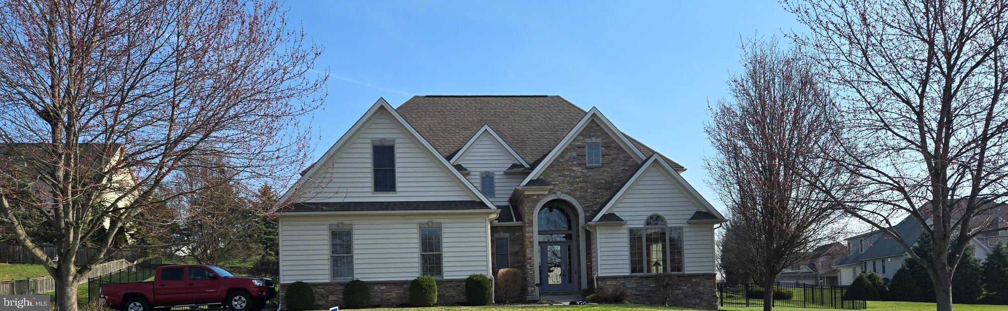 MEADOWBROOK FARMS - Residential