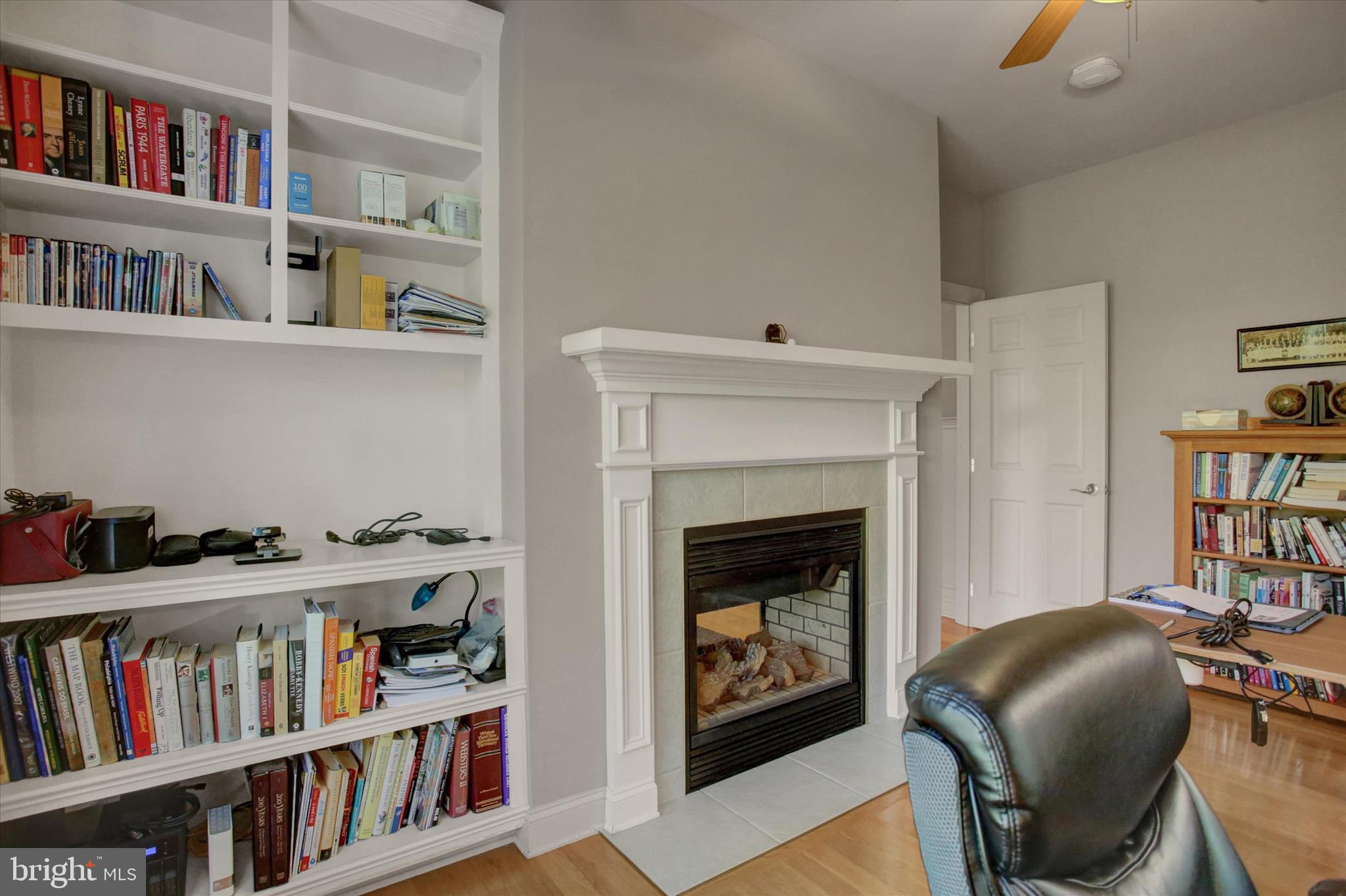 MEADOWBROOK FARMS - Residential