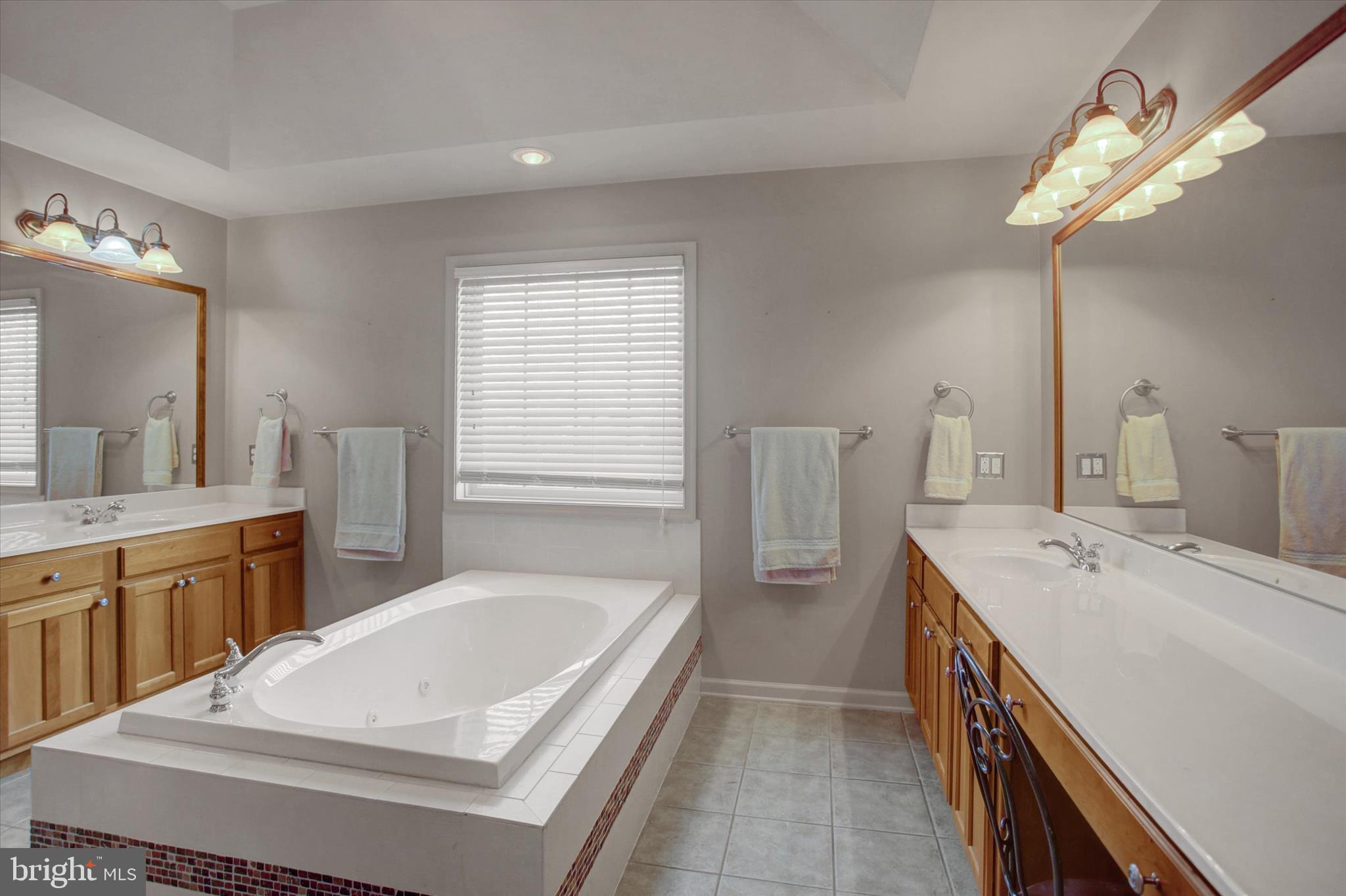 MEADOWBROOK FARMS - Residential