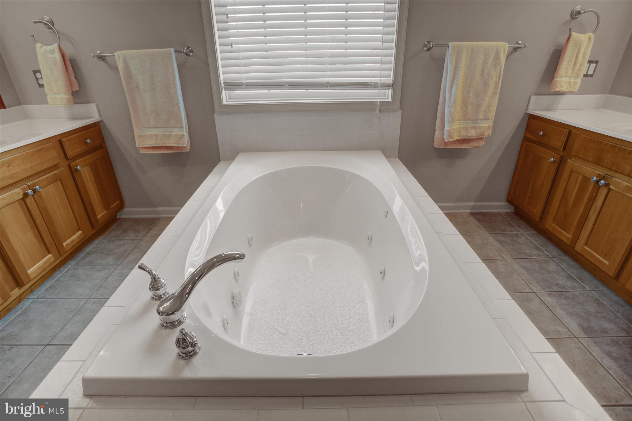 MEADOWBROOK FARMS - Residential