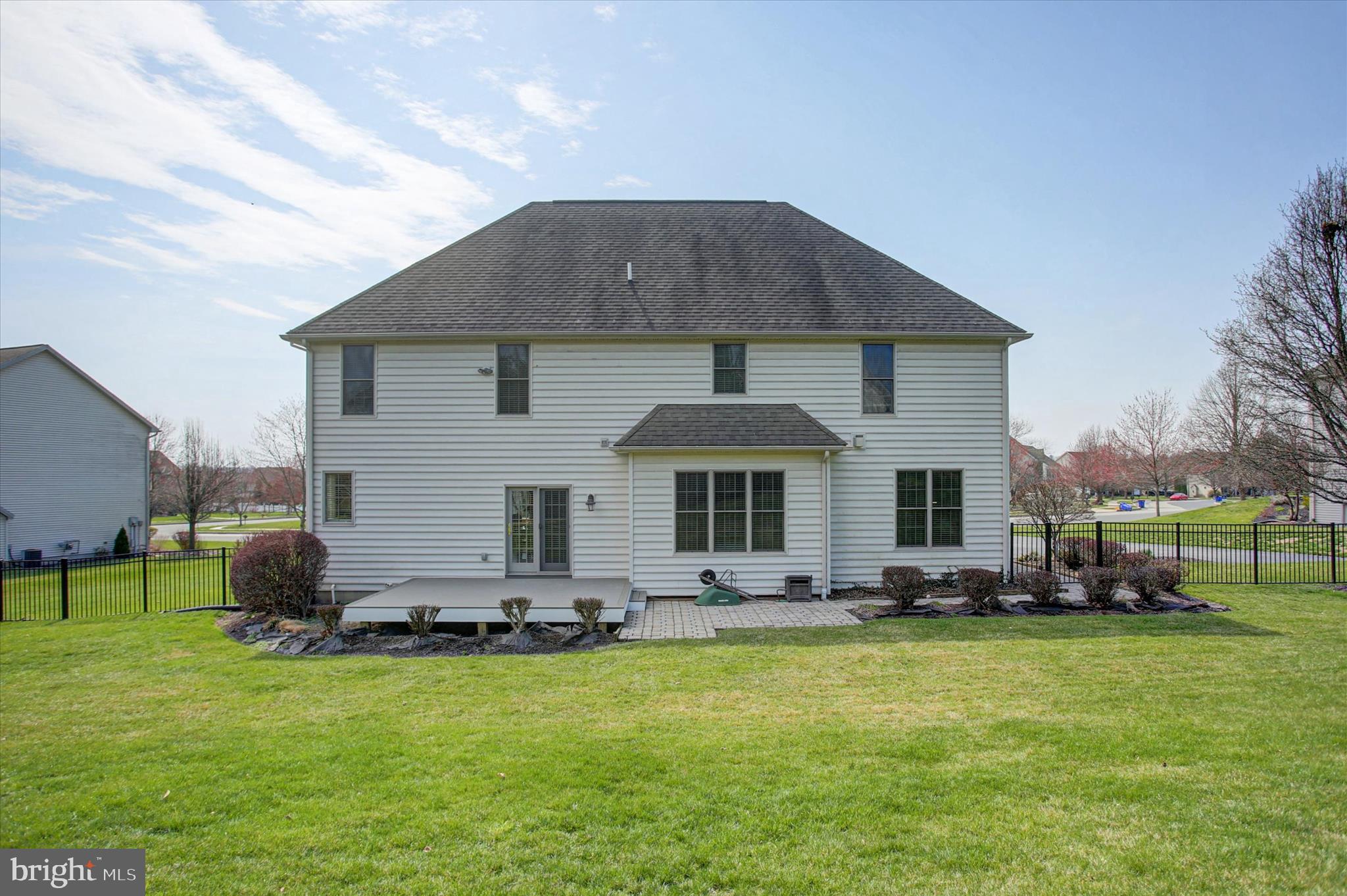 MEADOWBROOK FARMS - Residential