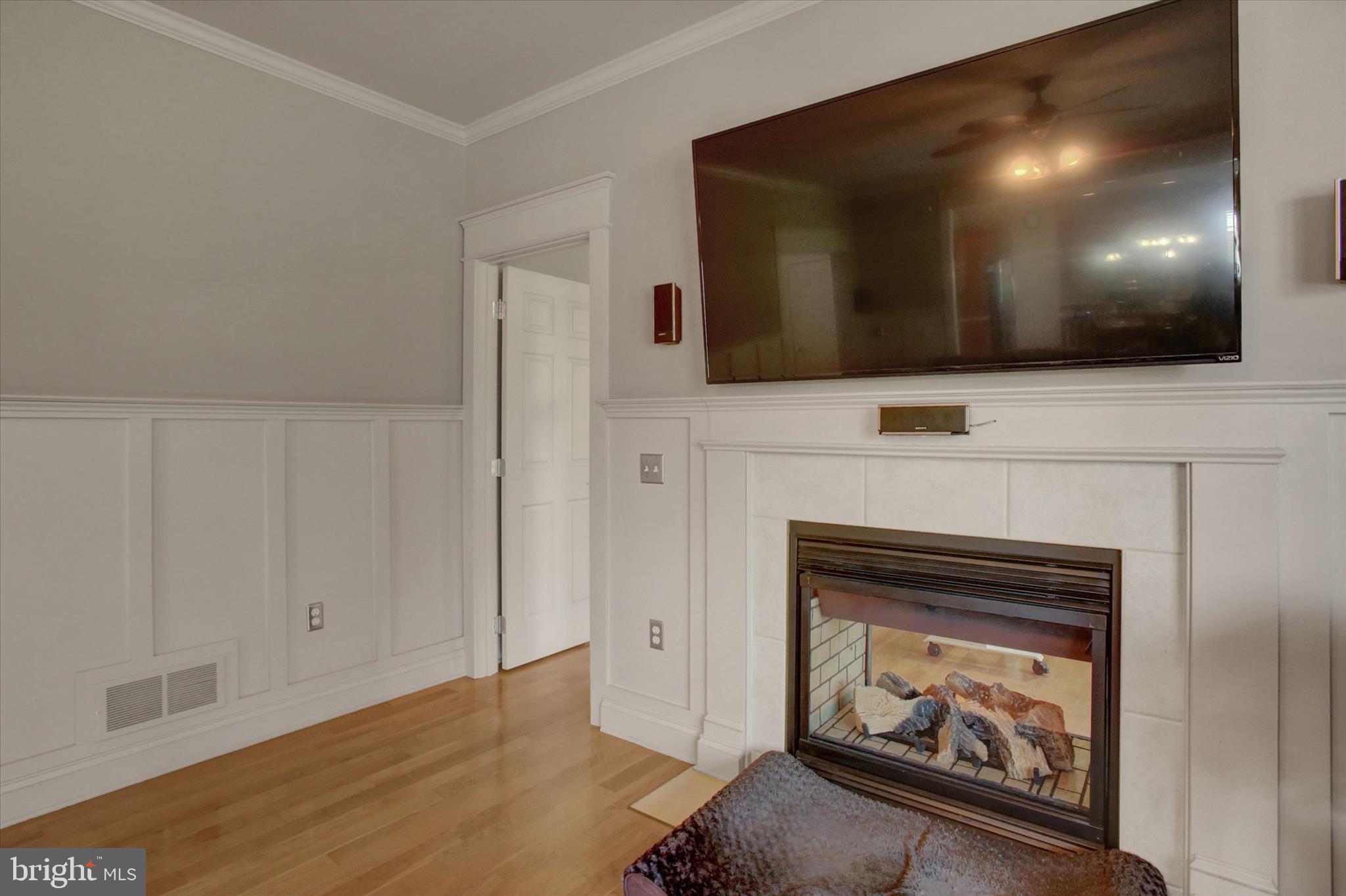 MEADOWBROOK FARMS - Residential