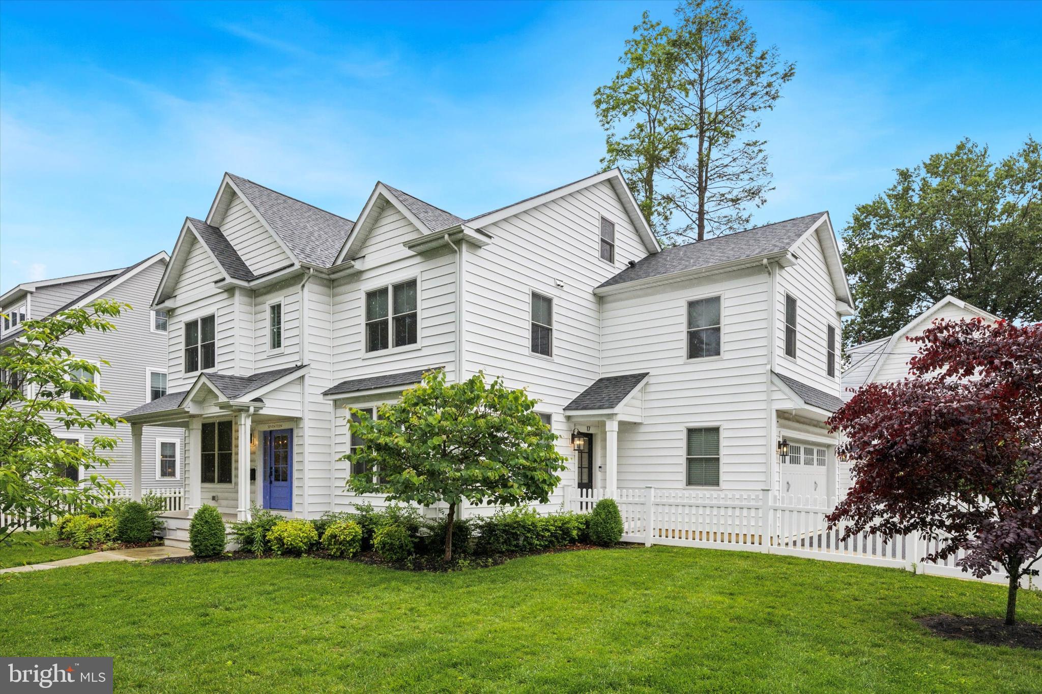 17 W REDMAN AVENUE