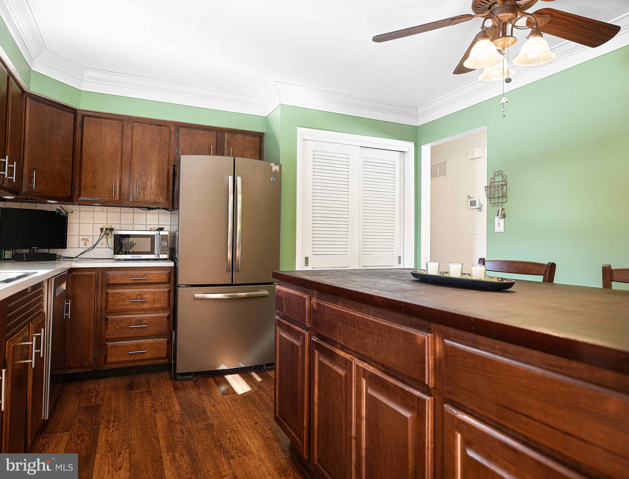 HARFORD HUNT MANOR - Residential