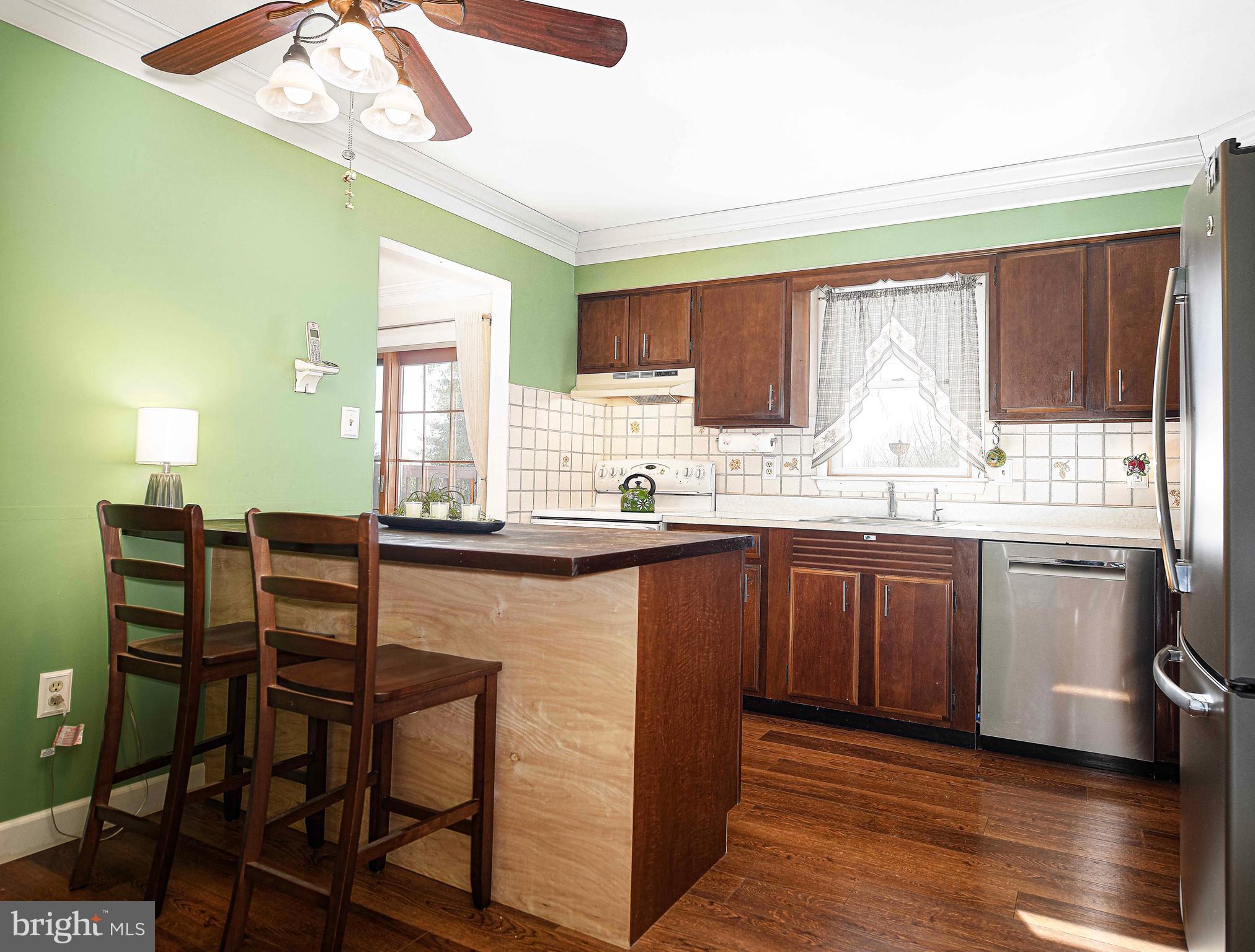 HARFORD HUNT MANOR - Residential