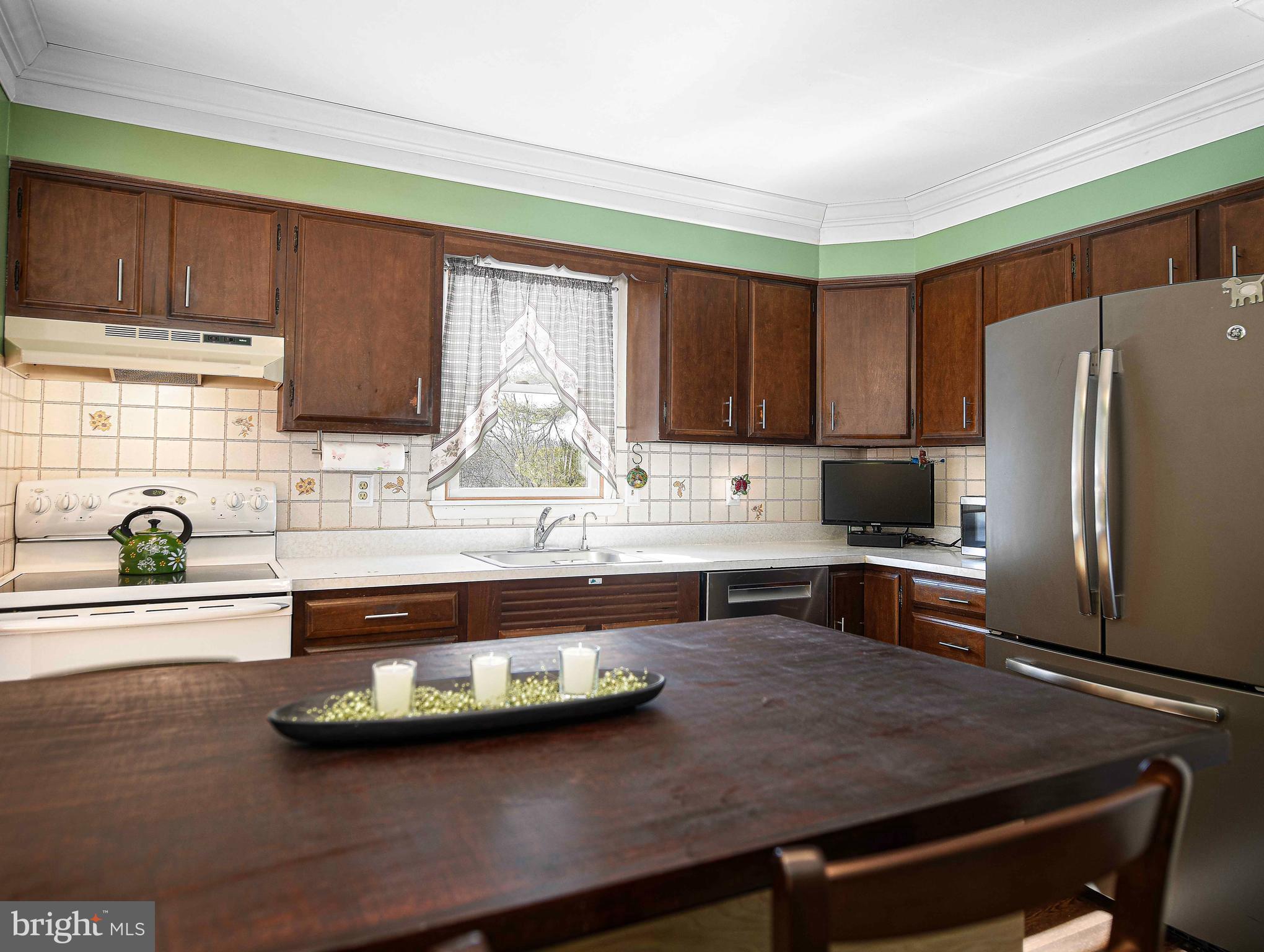 HARFORD HUNT MANOR - Residential