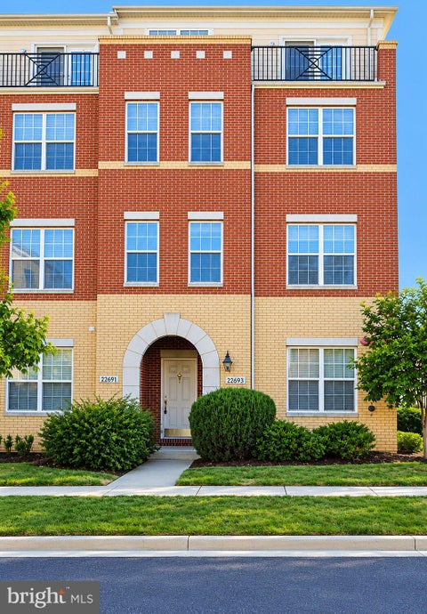 Townhouse For Rent - 22691 Verde Gate Terrace<br/> ASHBURN, VA 20148