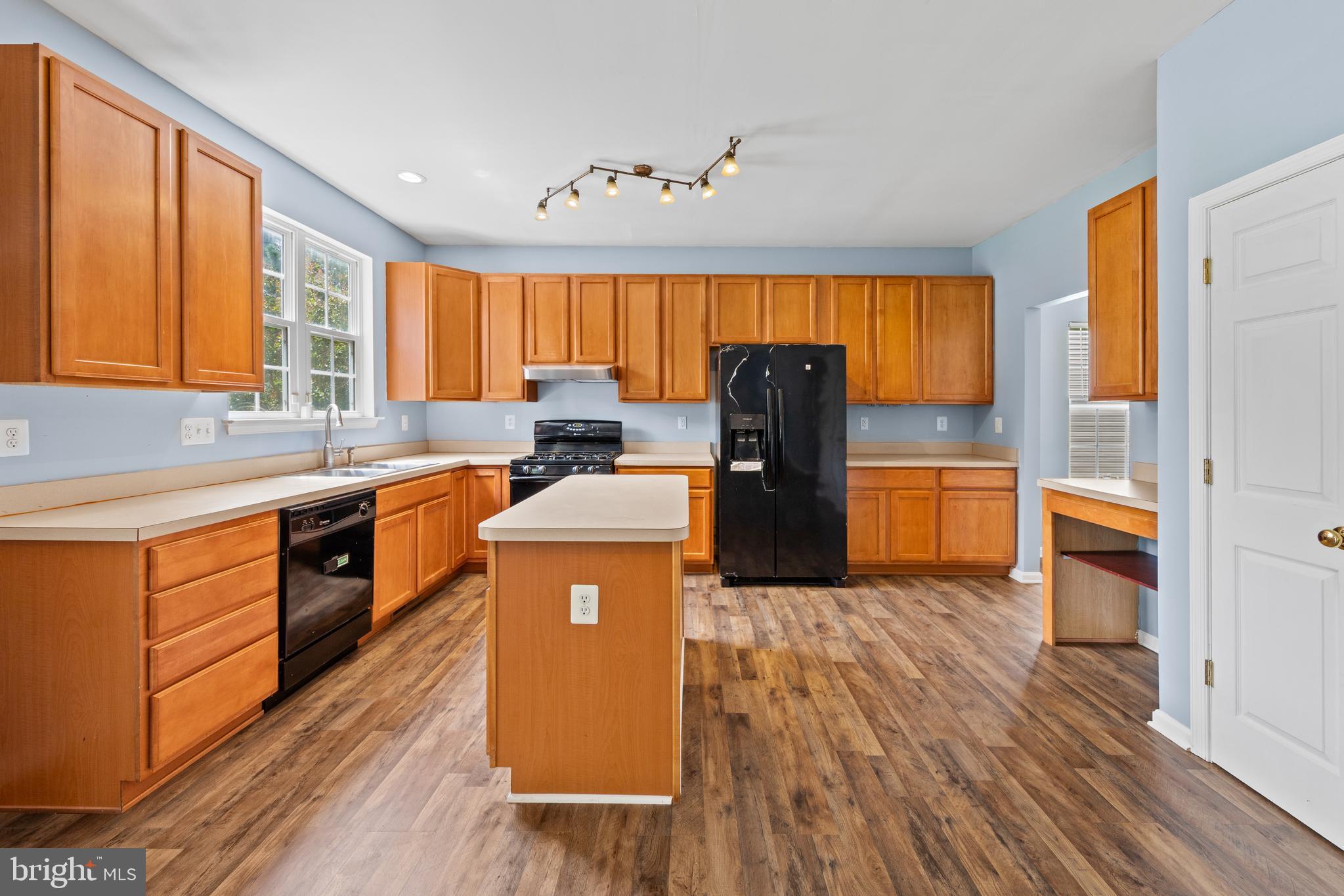 HARBOR POINTE - Residential