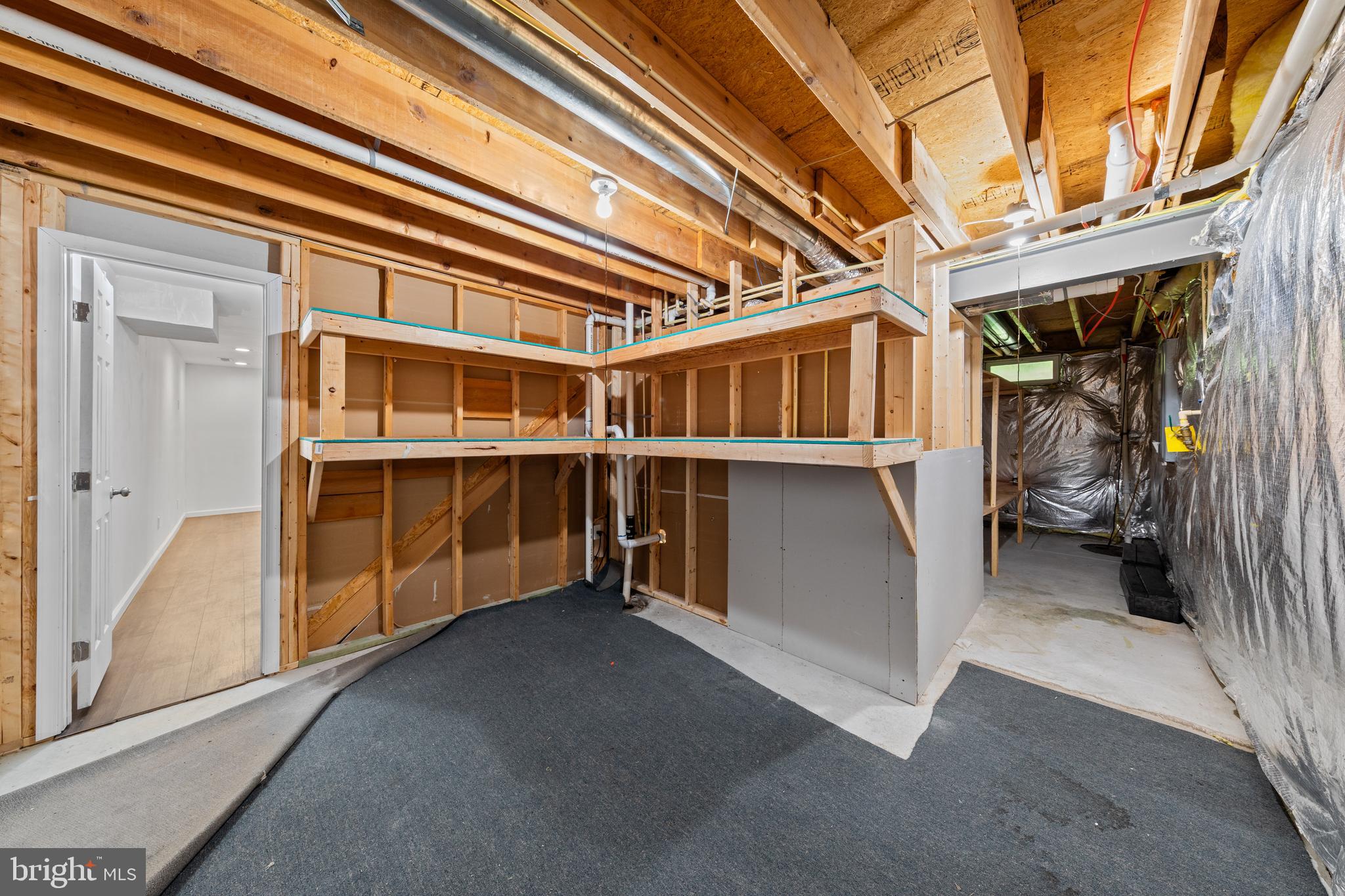 HARBOR POINTE - Residential