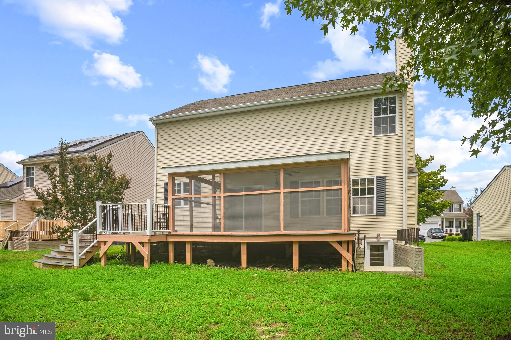 HARBOR POINTE - Residential