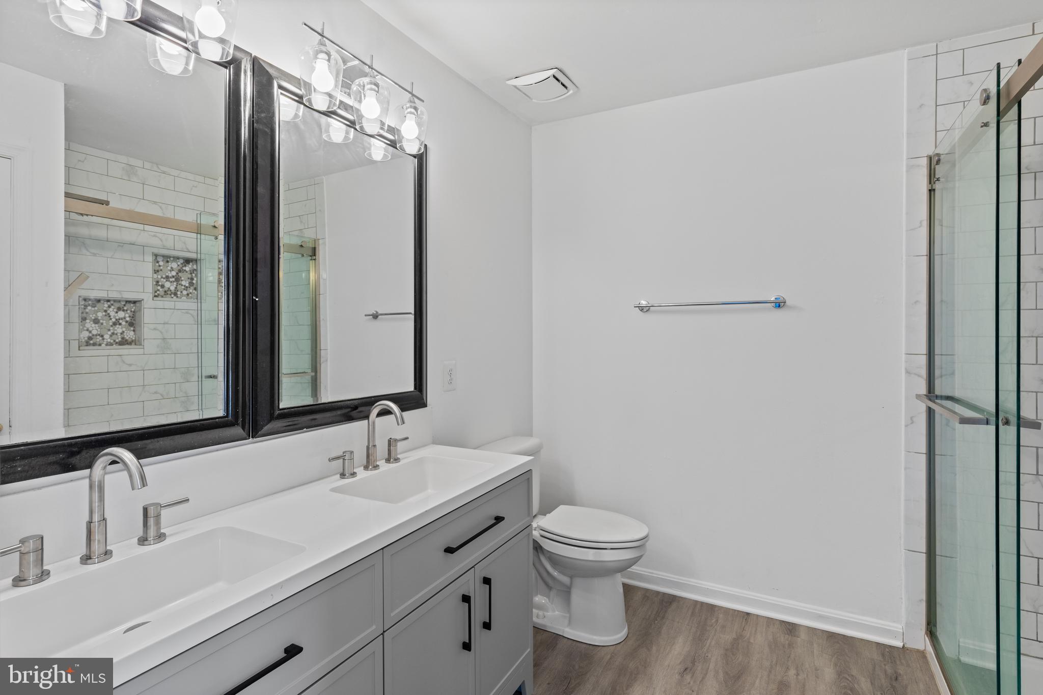 HARBOR POINTE - Residential