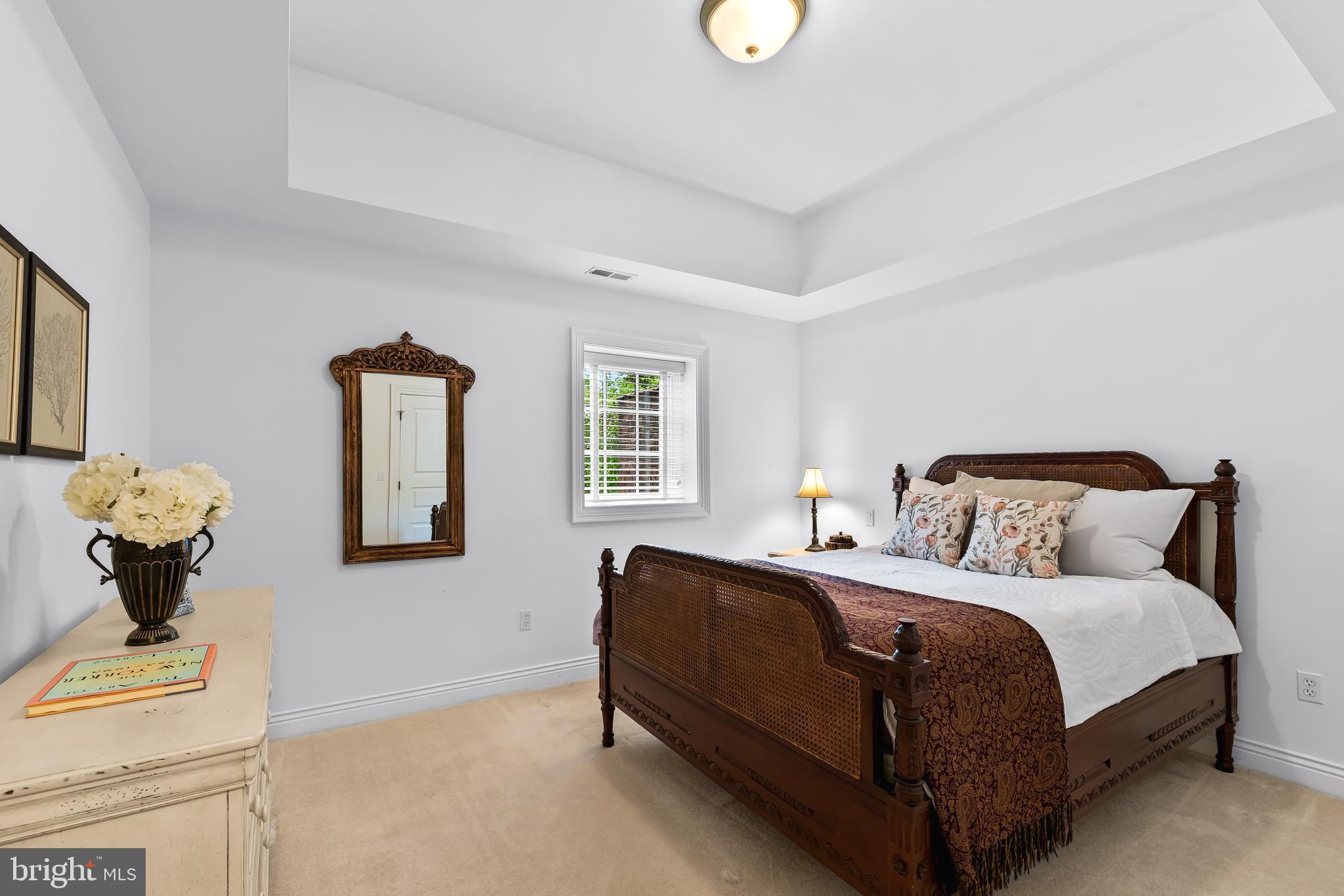 CHESTNUT WOODS - Residential