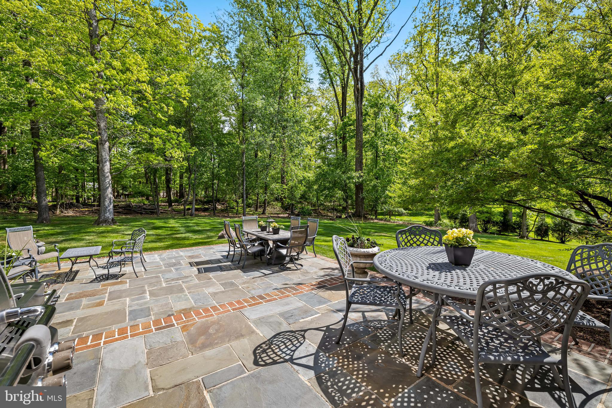 CHESTNUT WOODS - Residential