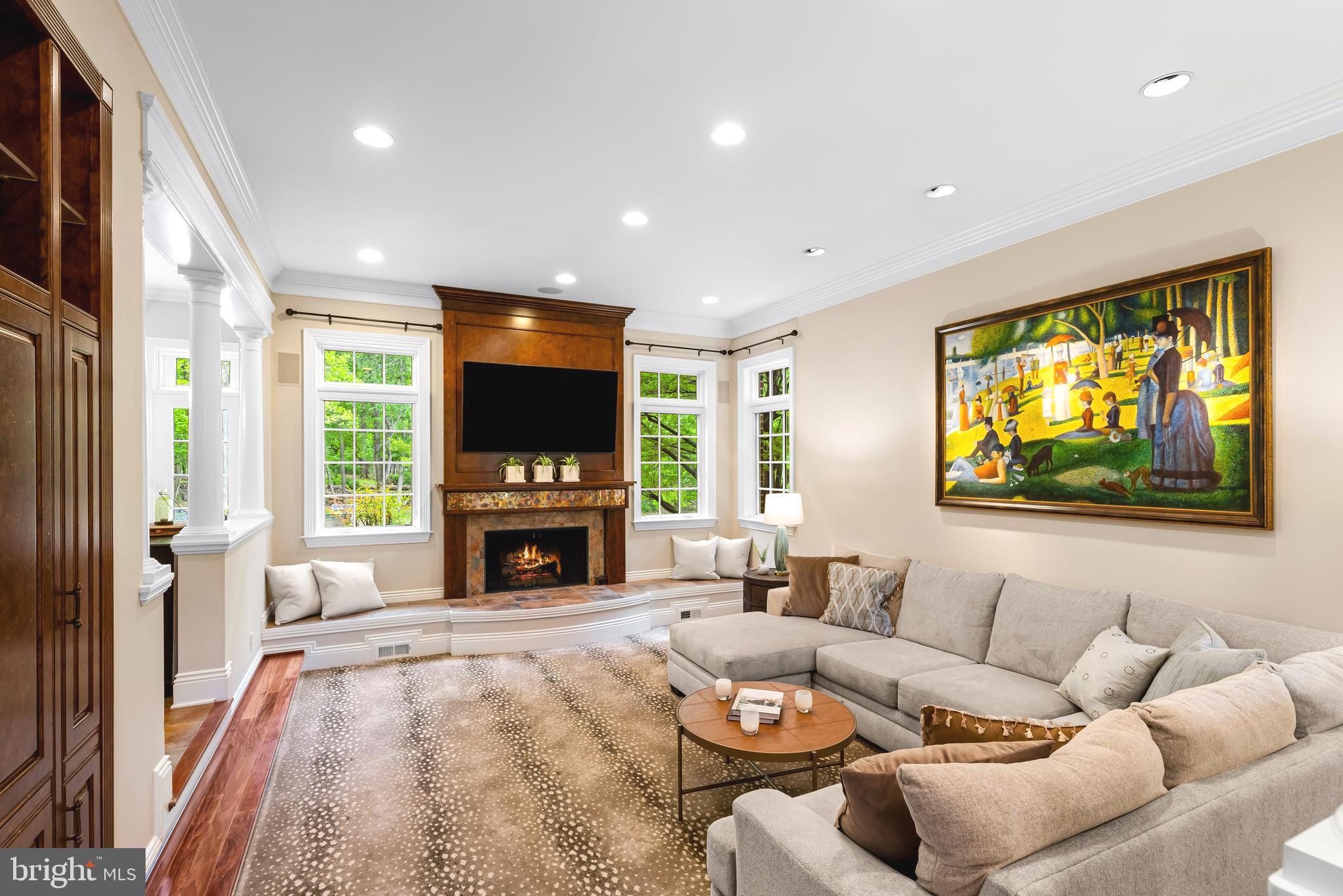CHESTNUT WOODS - Residential