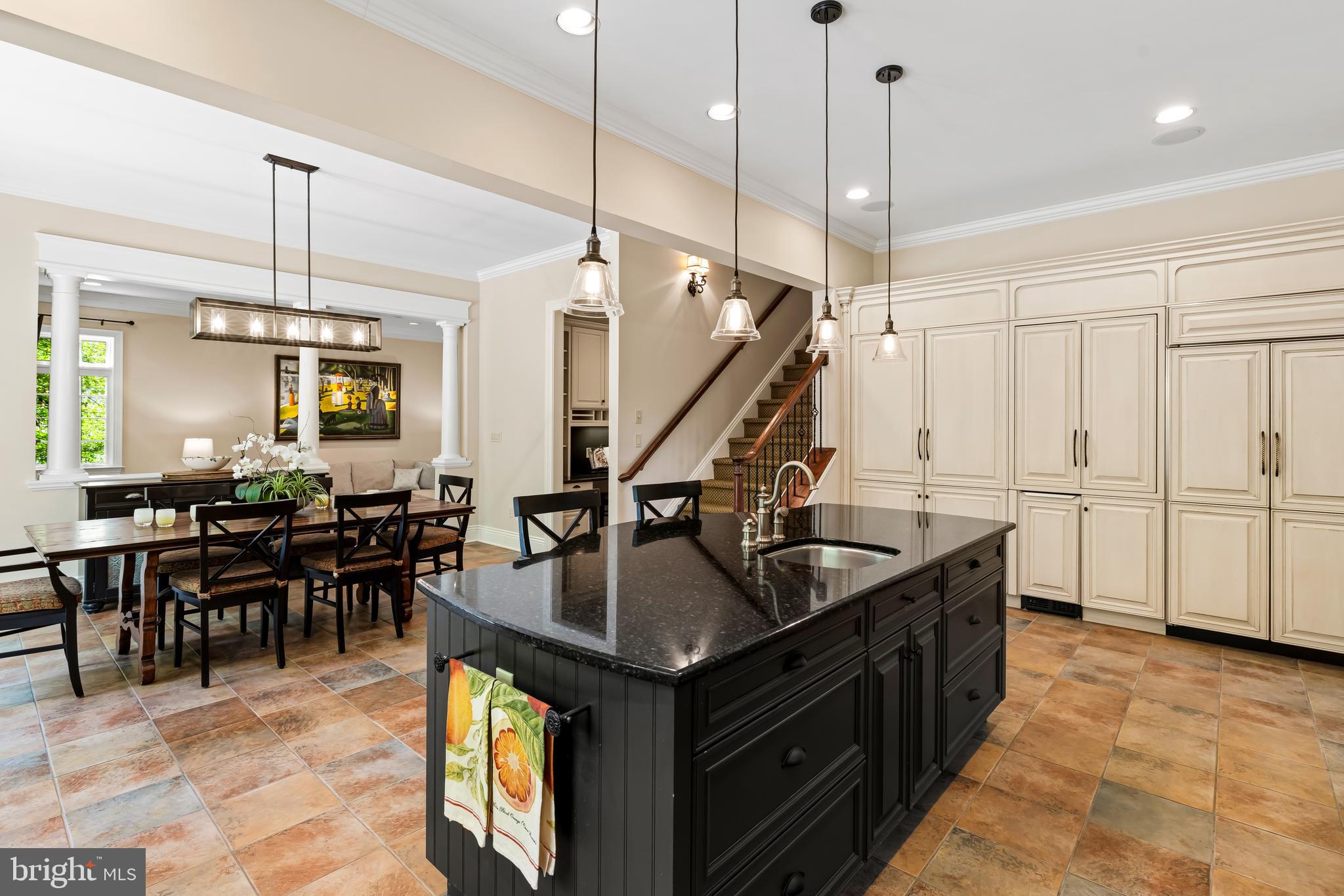 CHESTNUT WOODS - Residential