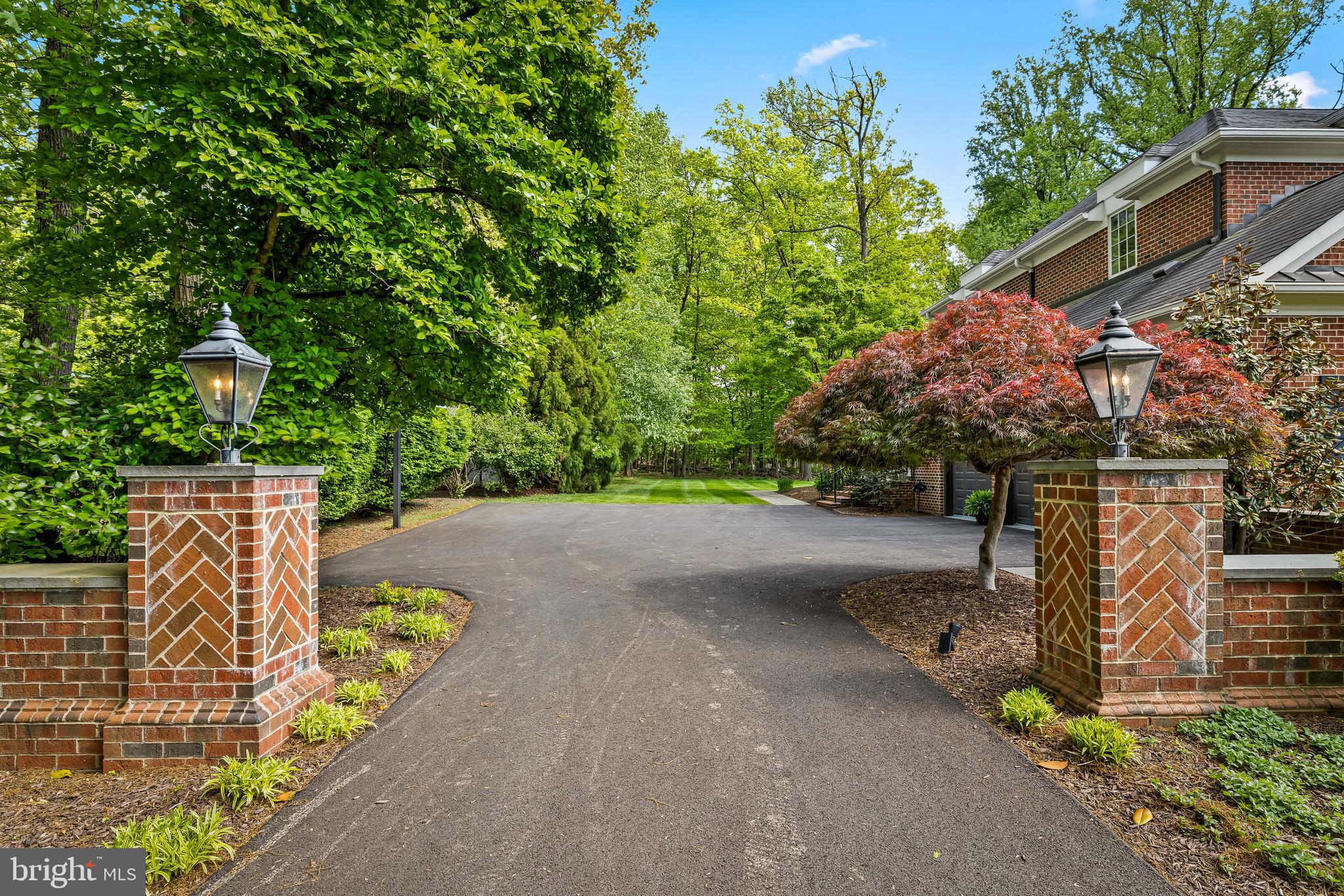 CHESTNUT WOODS - Residential