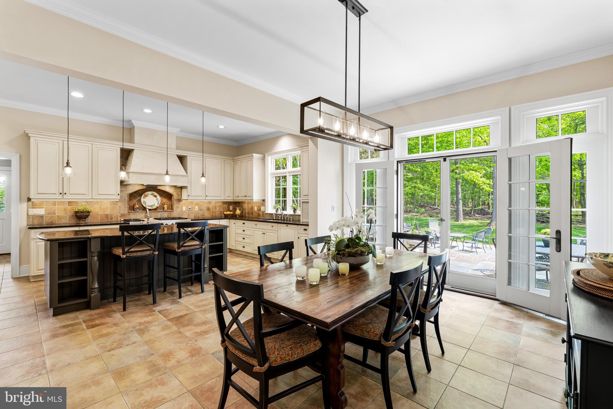 CHESTNUT WOODS - Residential