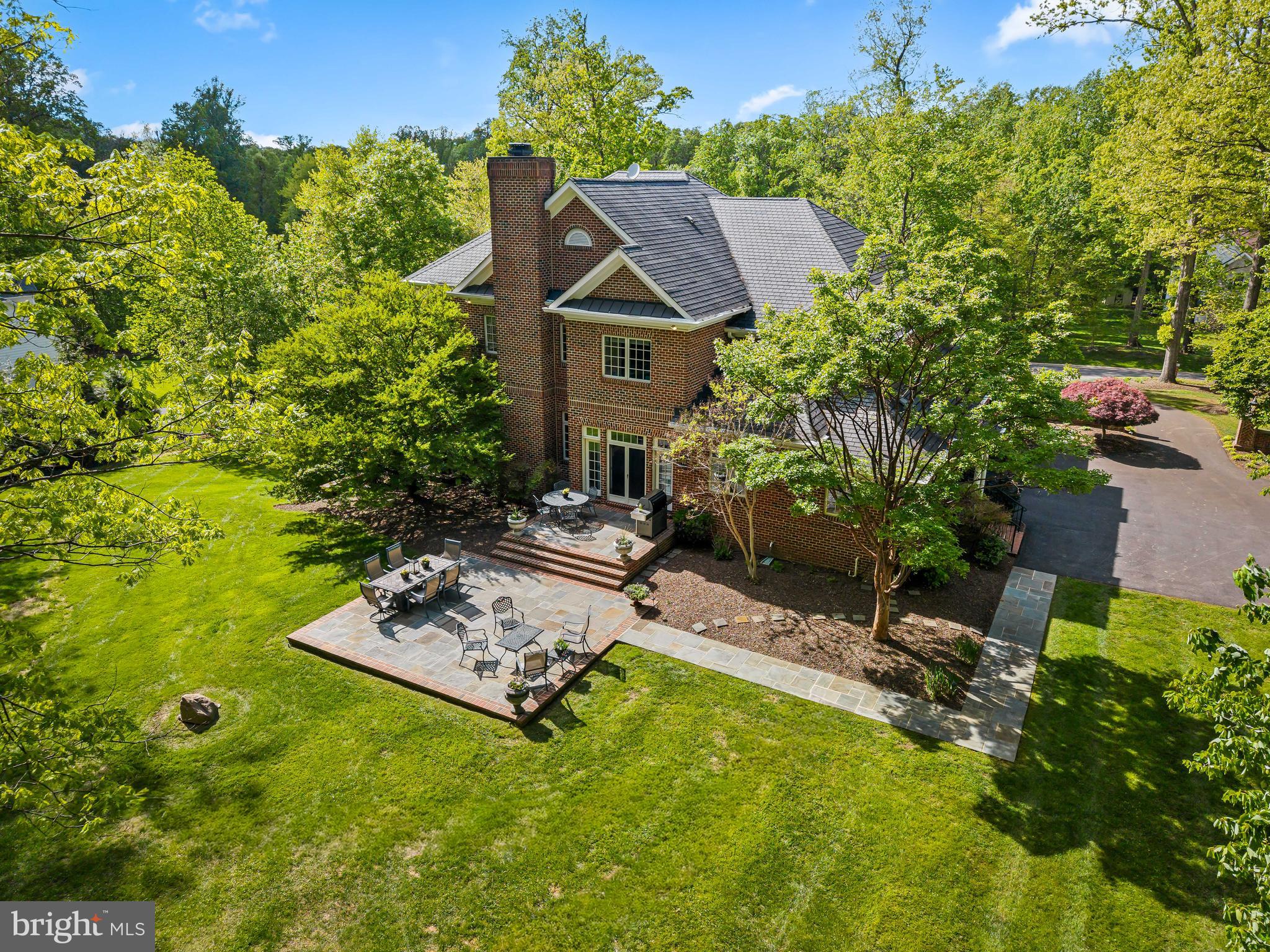 CHESTNUT WOODS - Residential