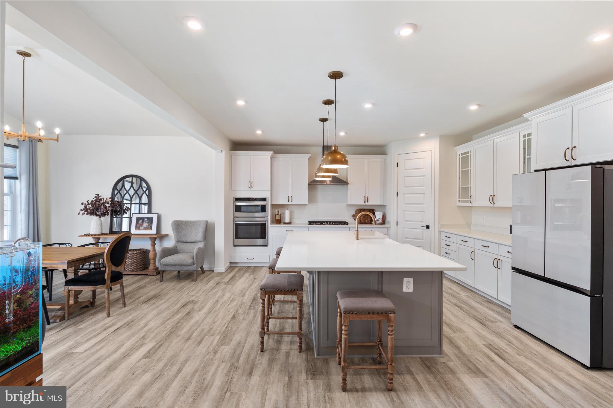 RAVEN OAKS - Residential