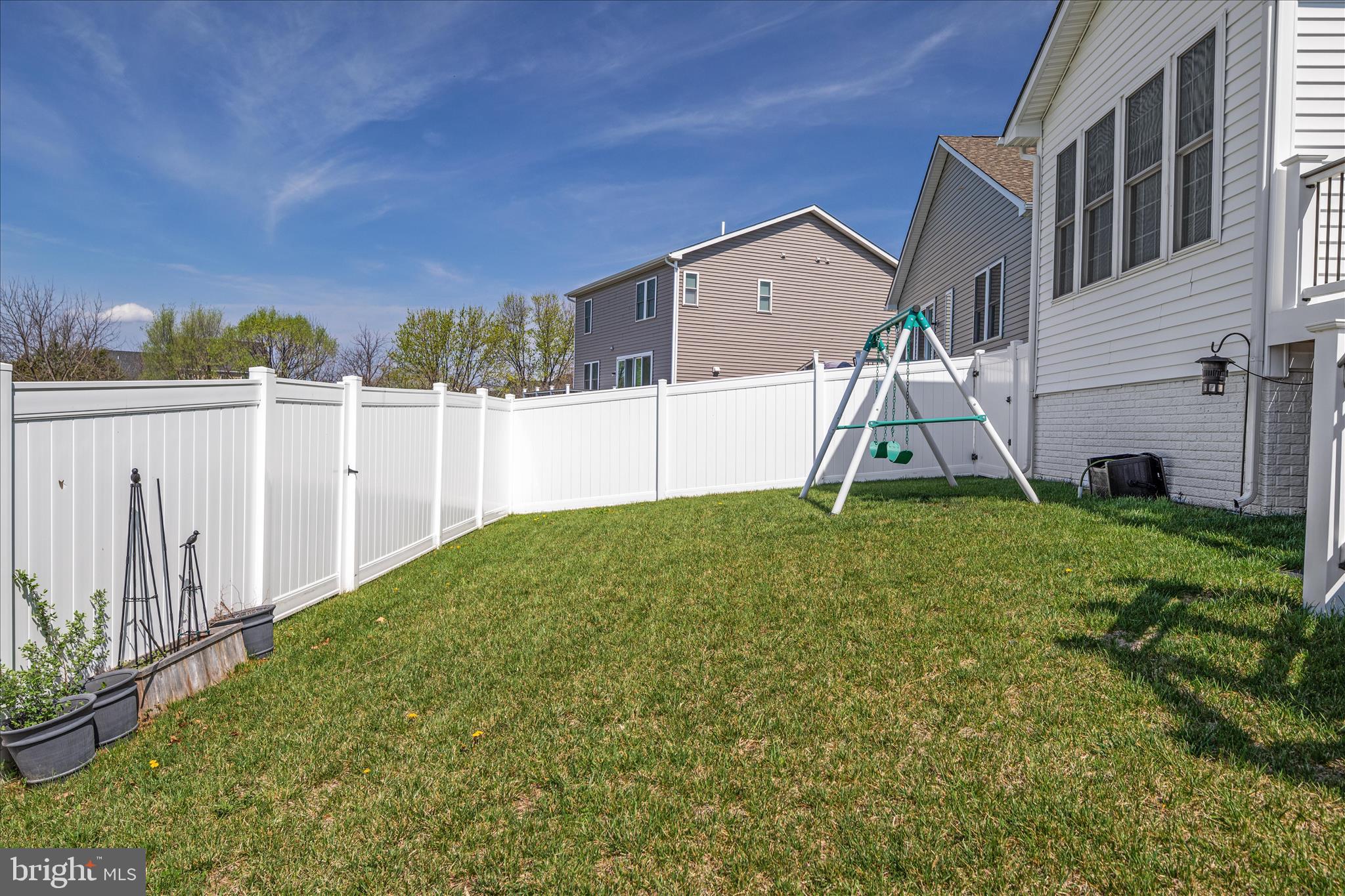 RAVEN OAKS - Residential