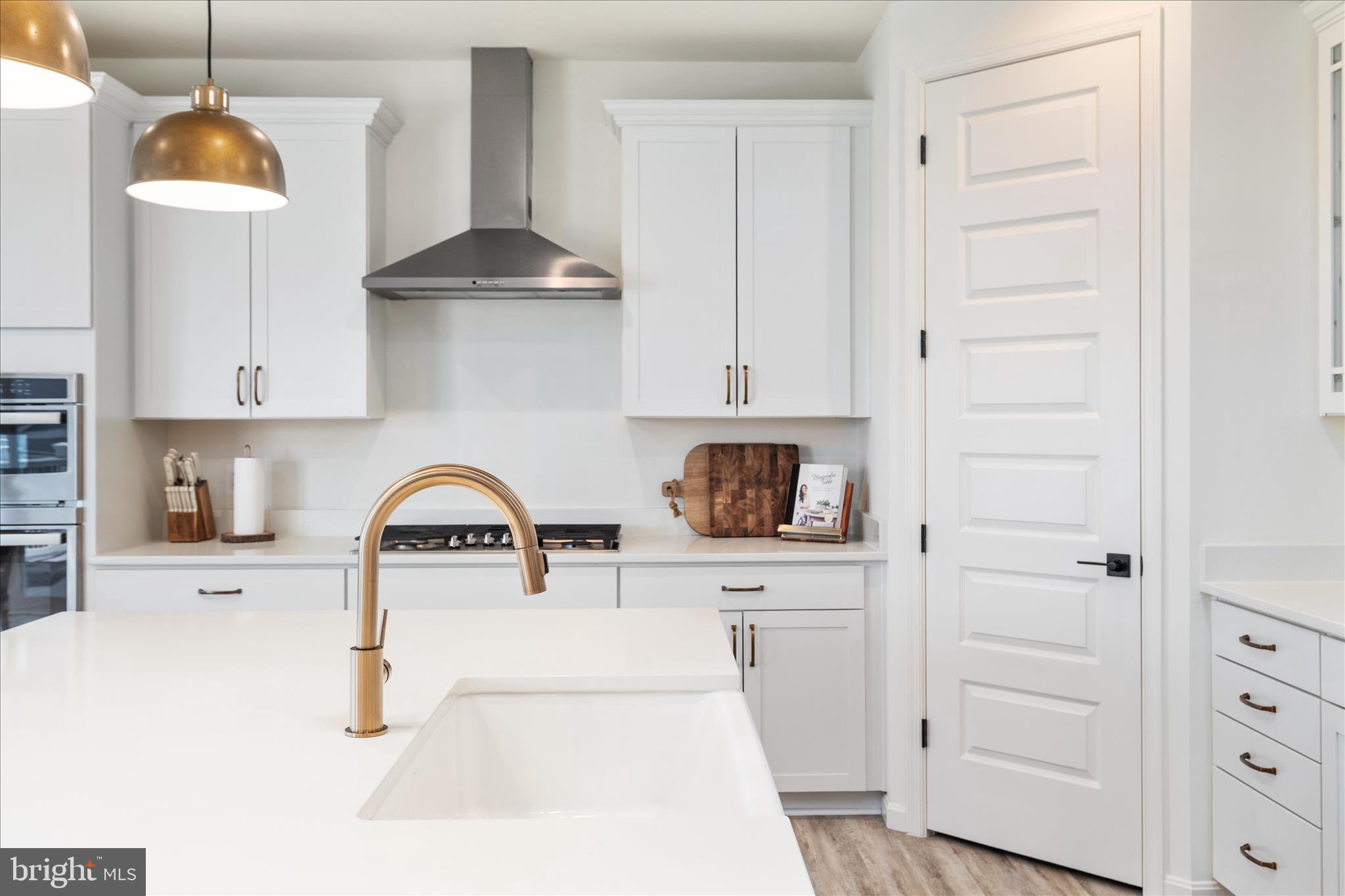 RAVEN OAKS - Residential