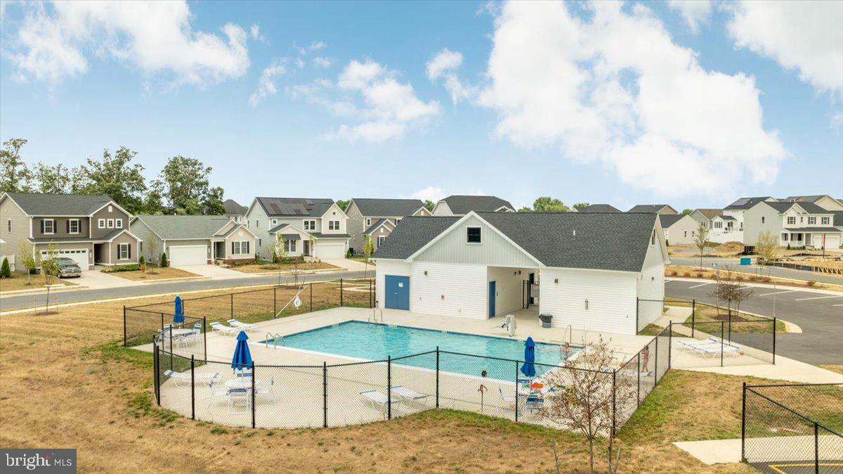 RAVEN OAKS - Residential