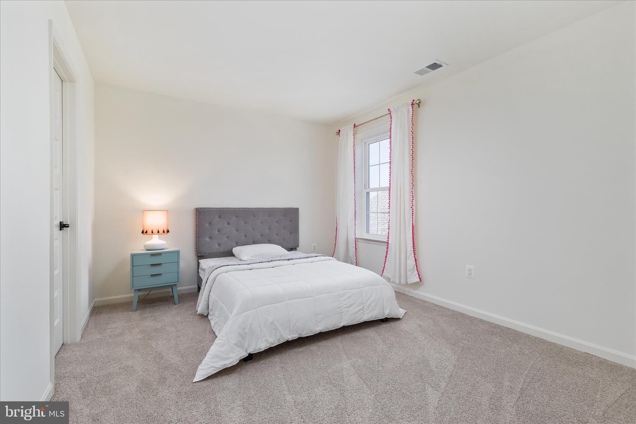 RAVEN OAKS - Residential