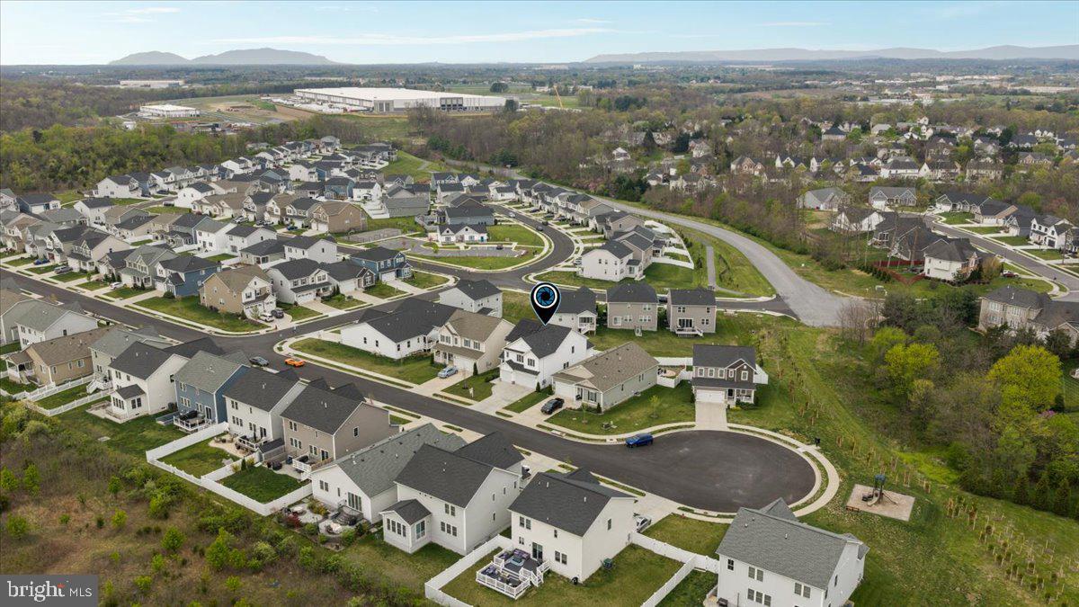 RAVEN OAKS - Residential