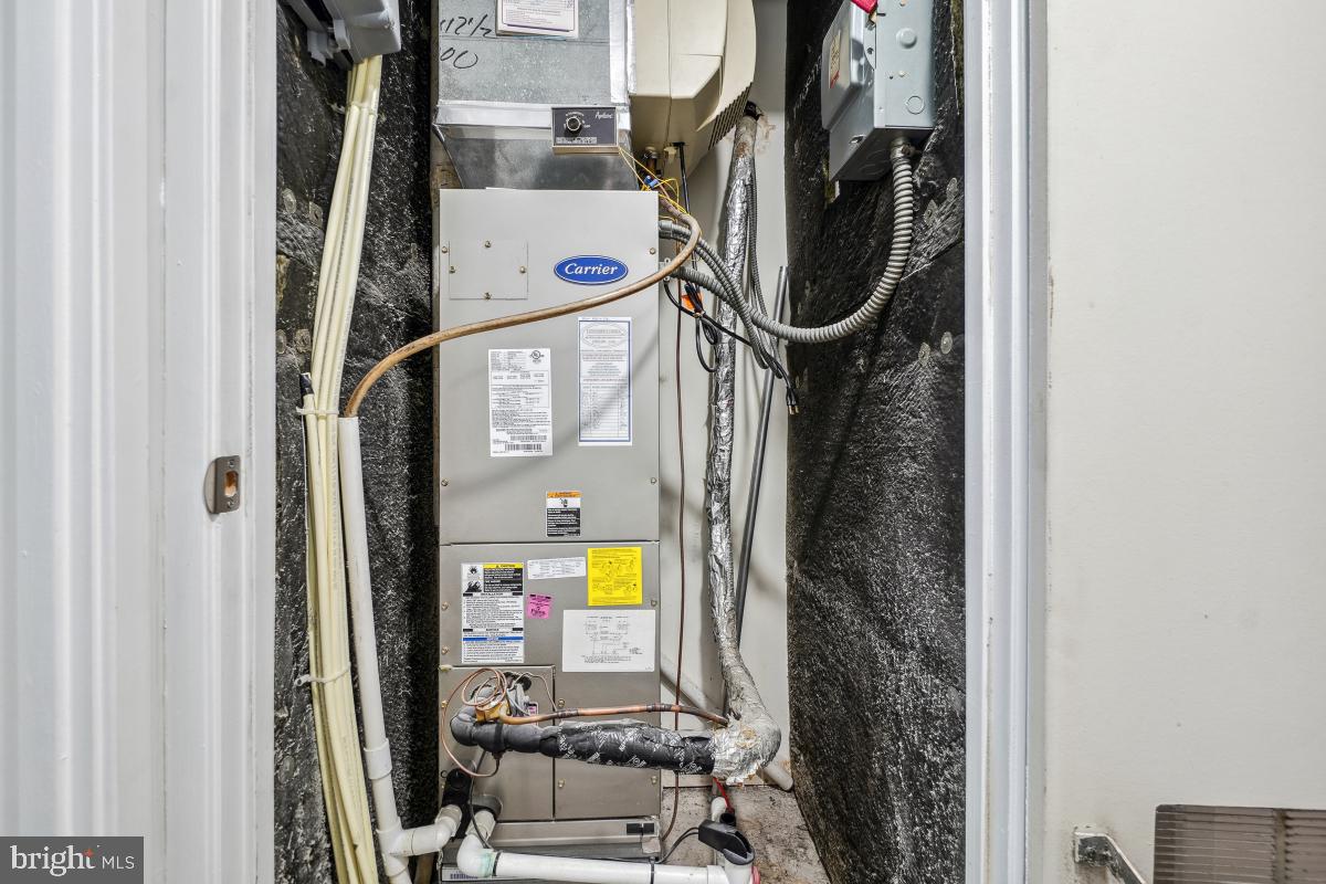 MONTEBELLO - Residential