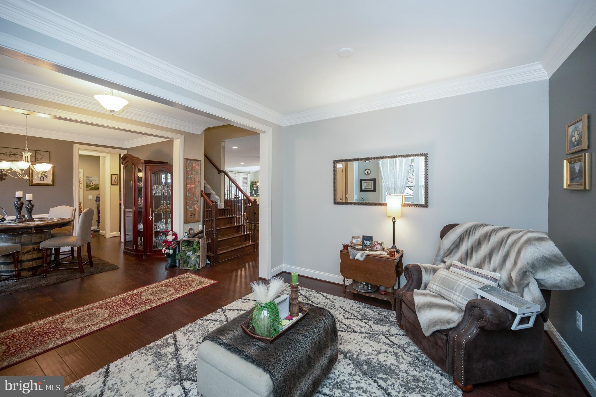 STONEWALL MANOR - Residential