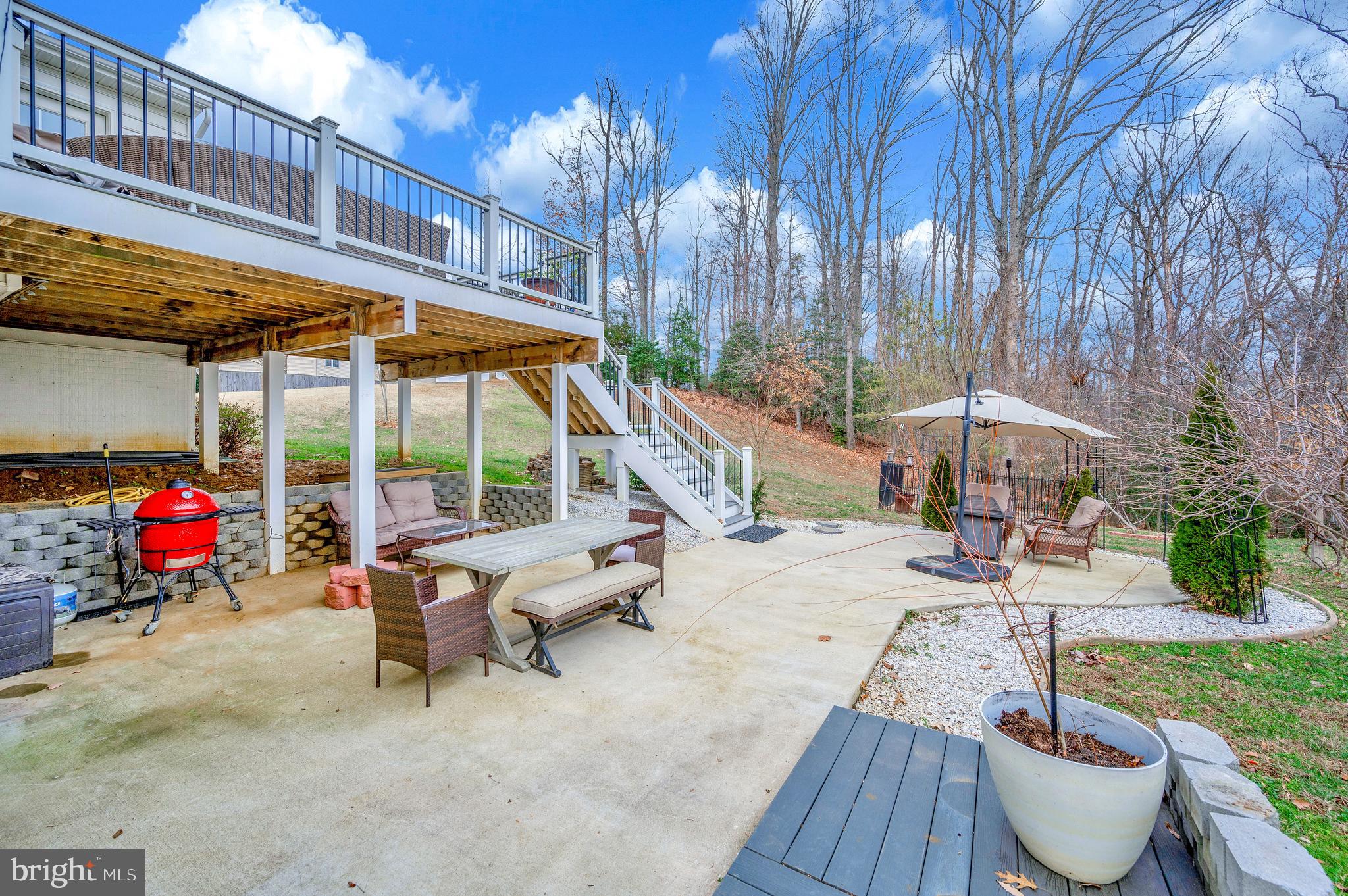 STONEWALL MANOR - Residential