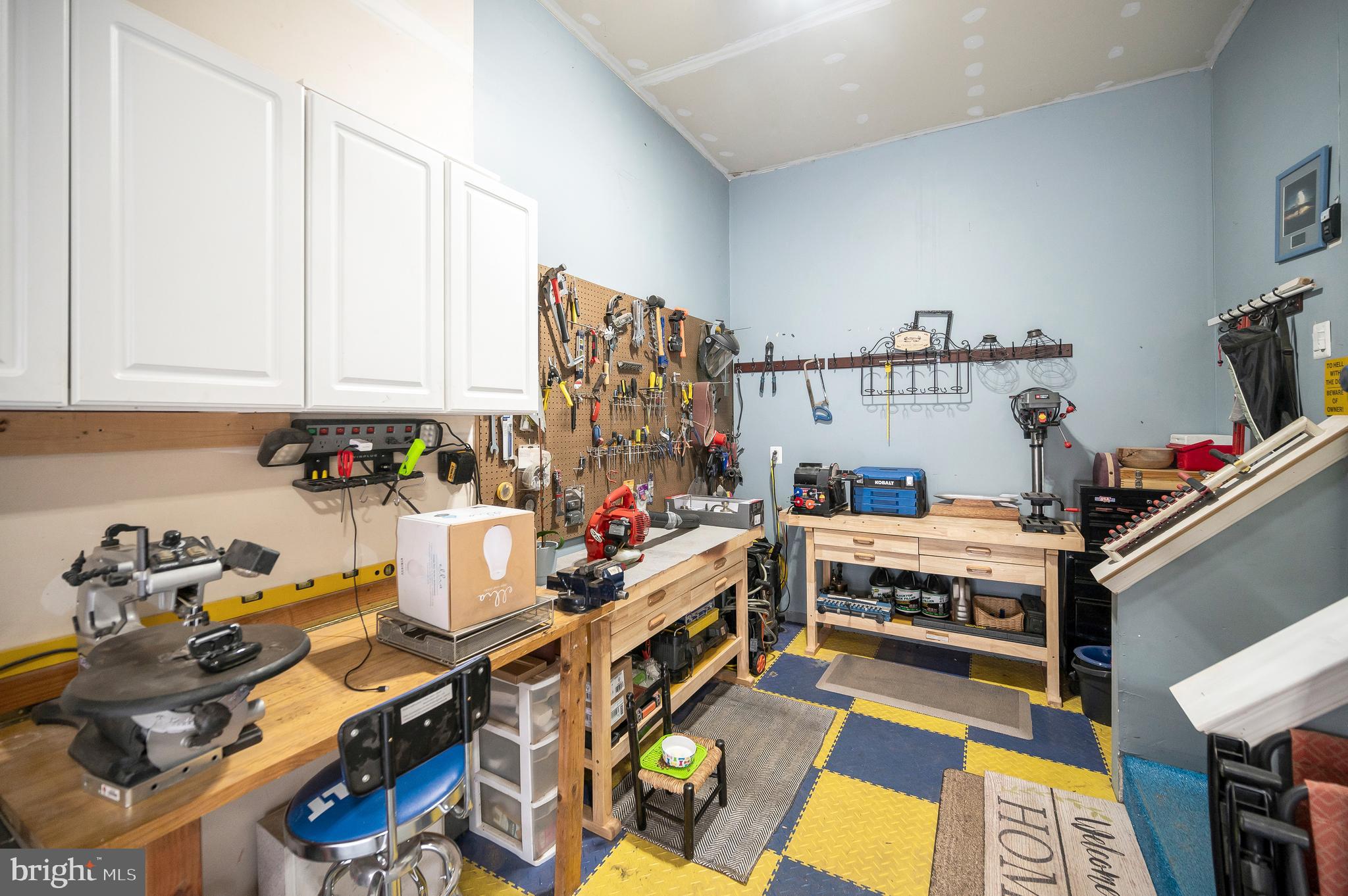 STONEWALL MANOR - Residential