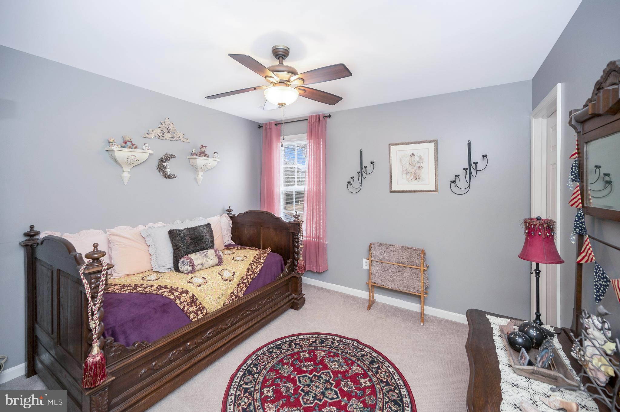 STONEWALL MANOR - Residential