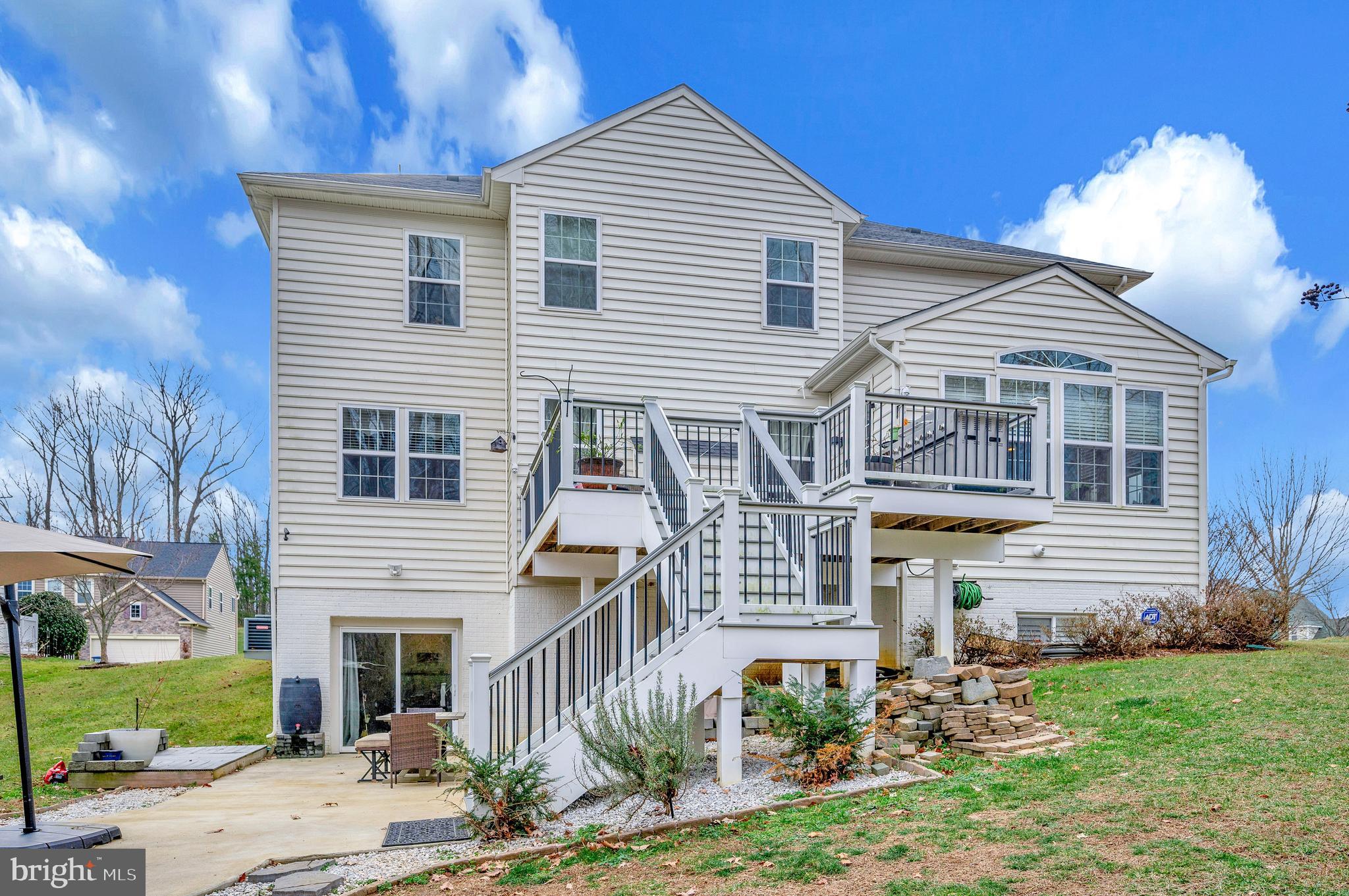 STONEWALL MANOR - Residential